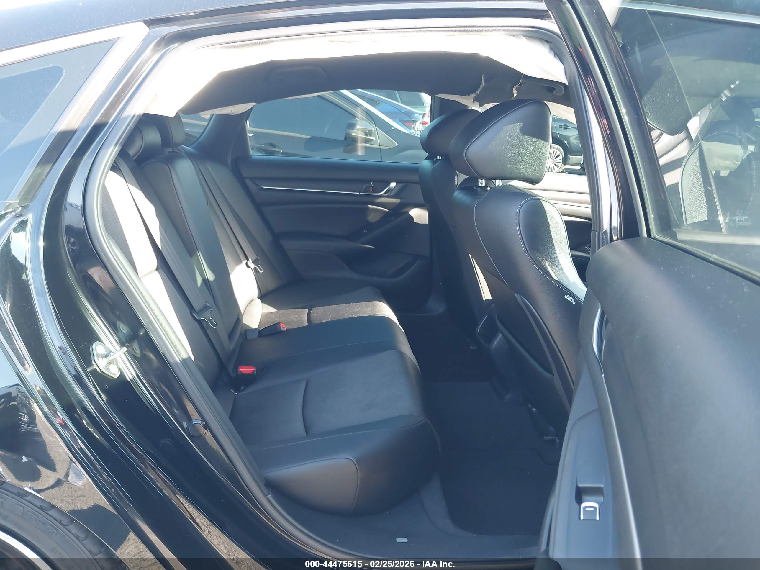 HONDA ACCORD image 8