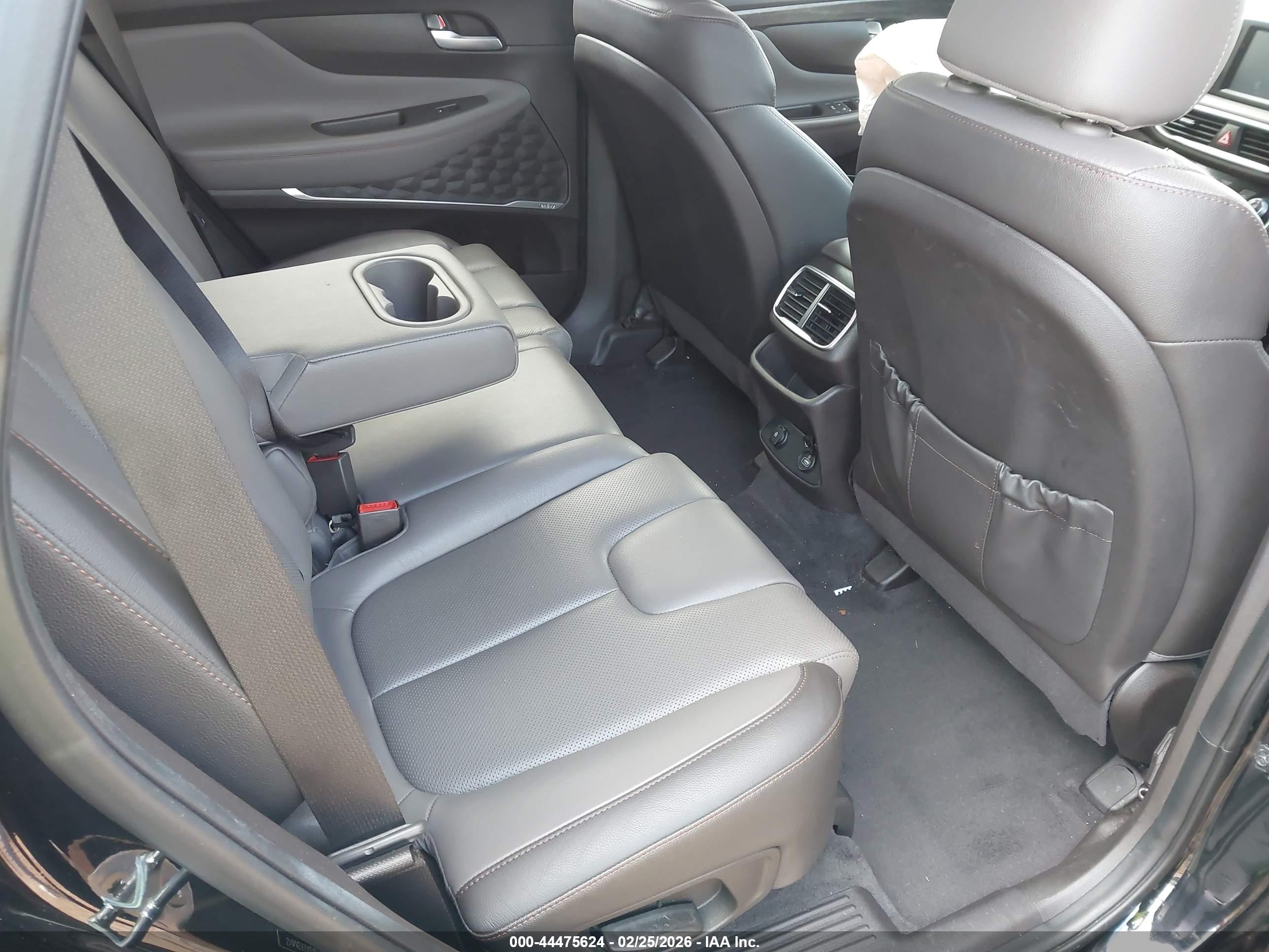 HYUNDAI SANTA image 8