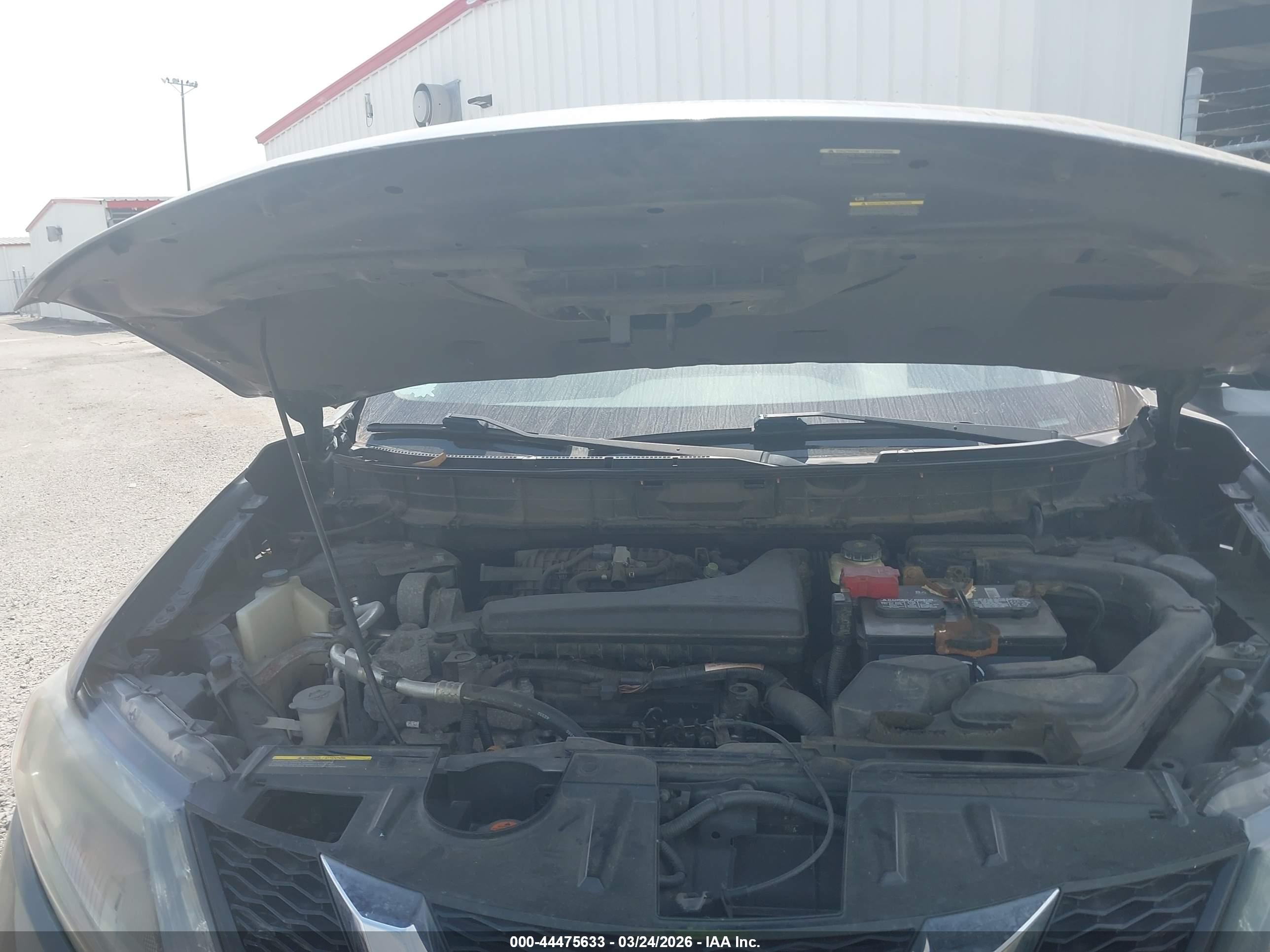 NISSAN ROGUE image 10