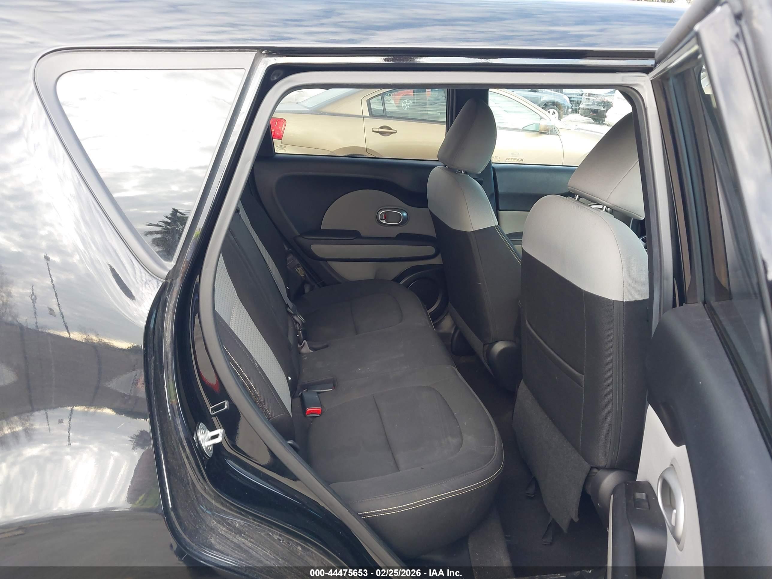 KIA SOUL image 8