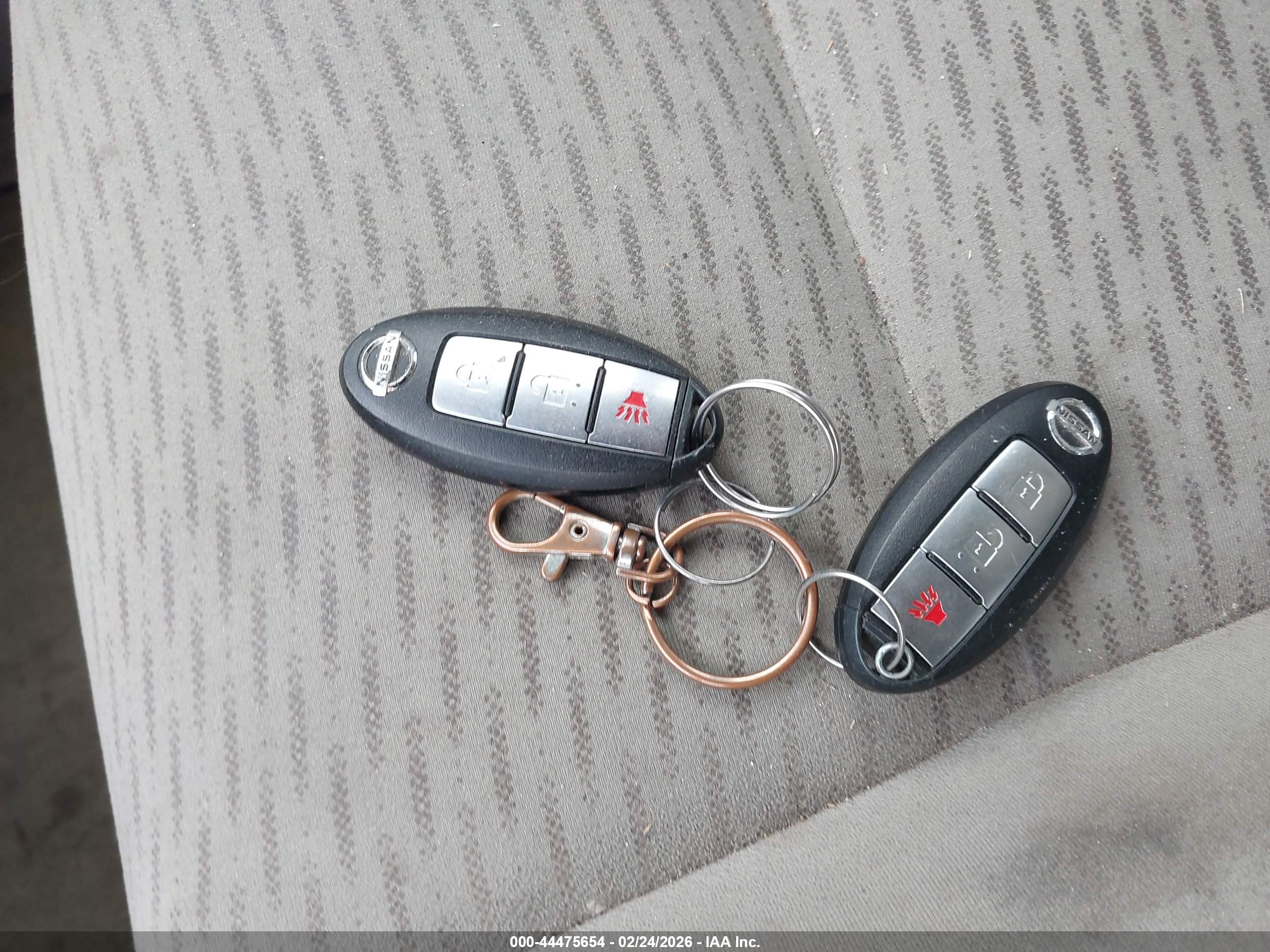 NISSAN QUEST image 11