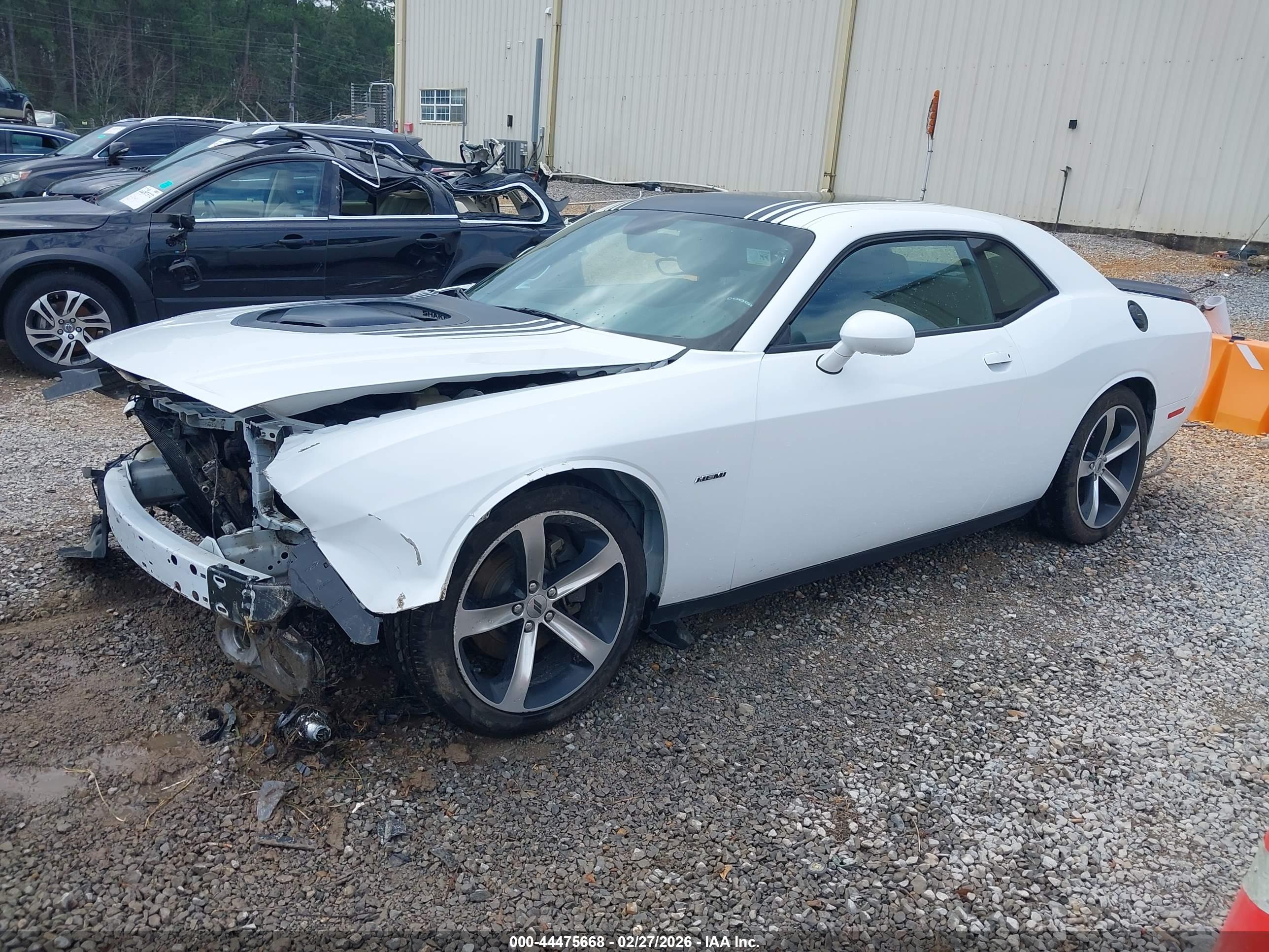DODGE CHALLENGER image 2