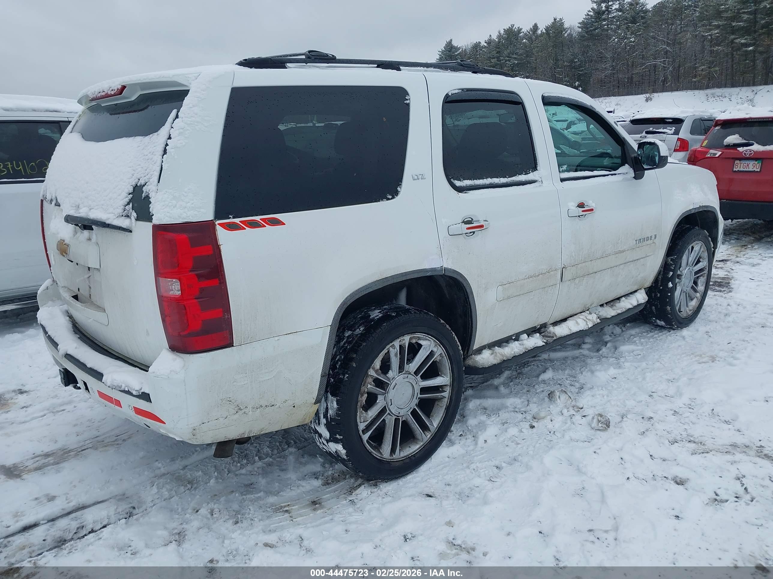 CHEVROLET TAHOE image 4