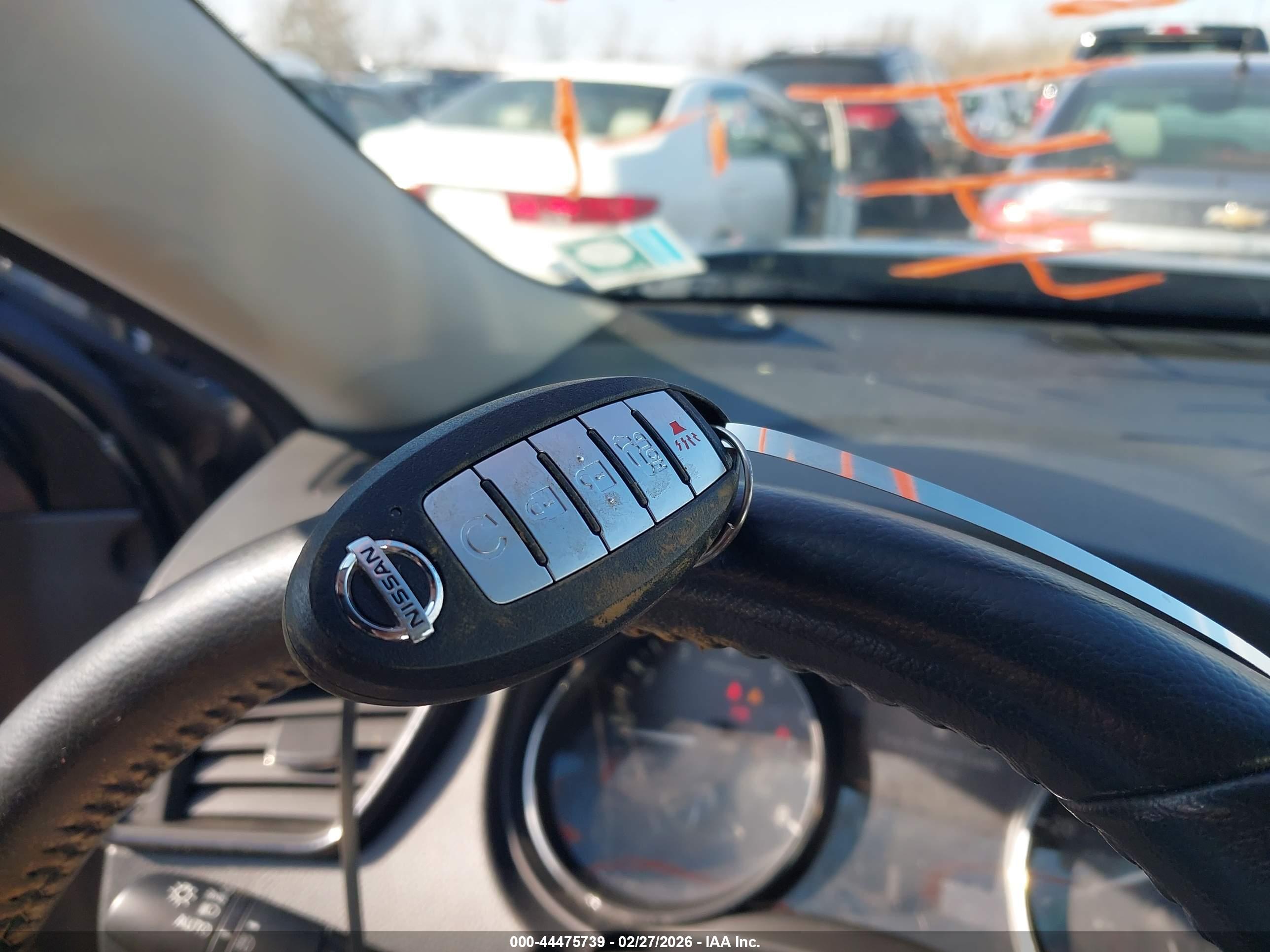 NISSAN ROGUE image 11