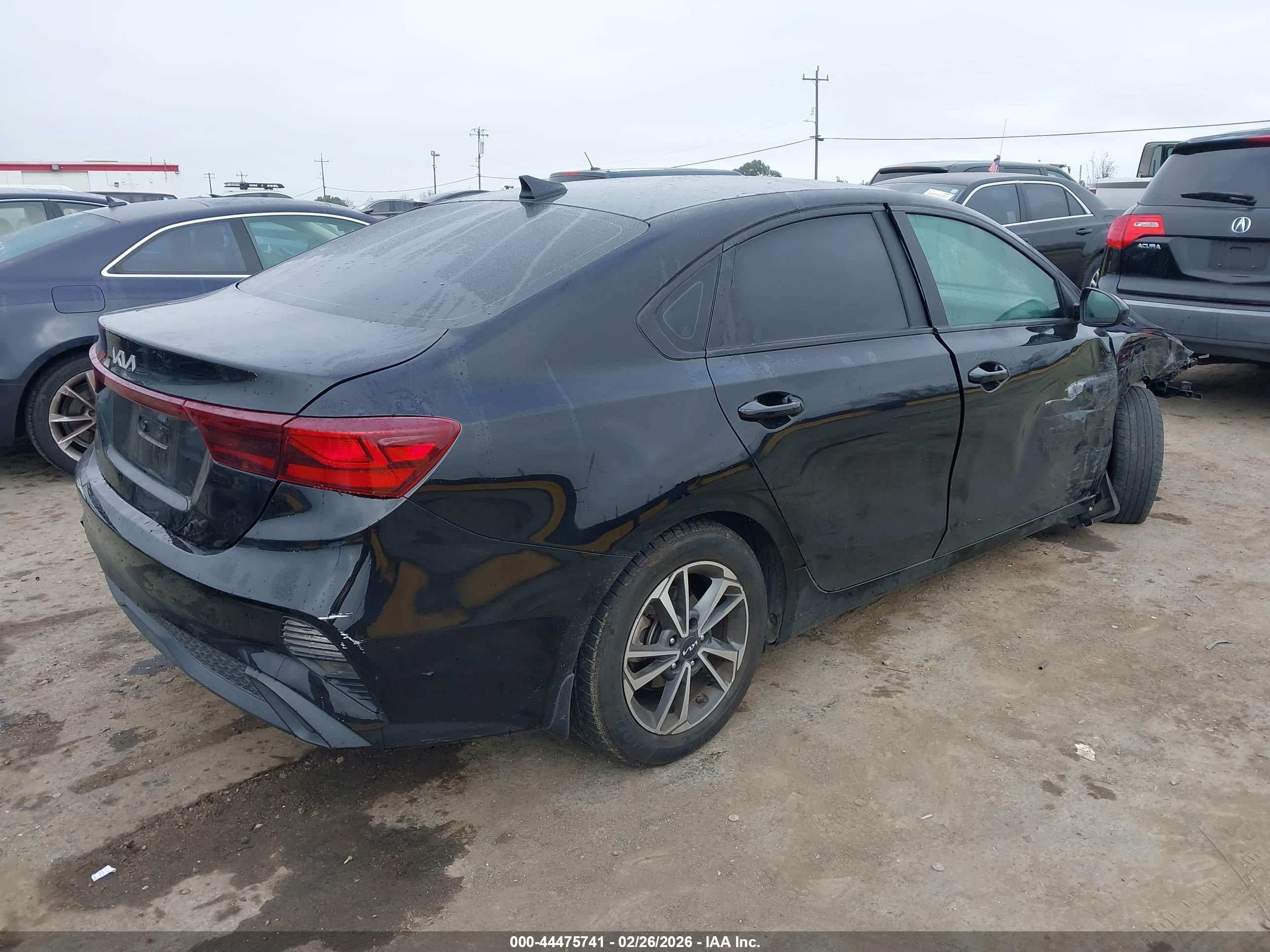 KIA FORTE image 4