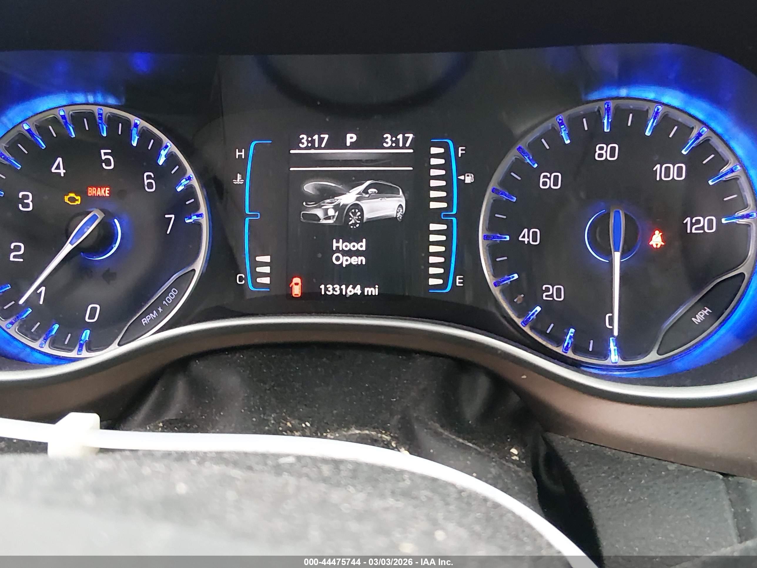 CHRYSLER PACIFICA image 7