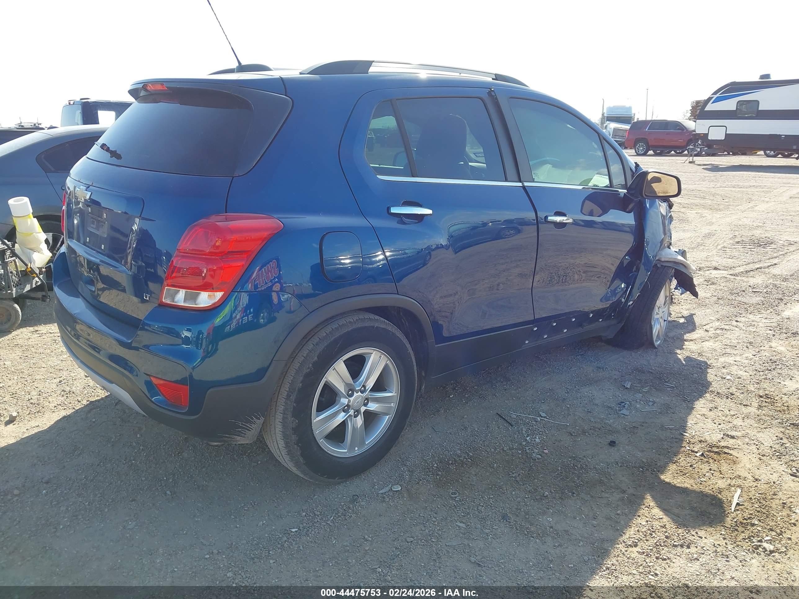 CHEVROLET TRAX image 4