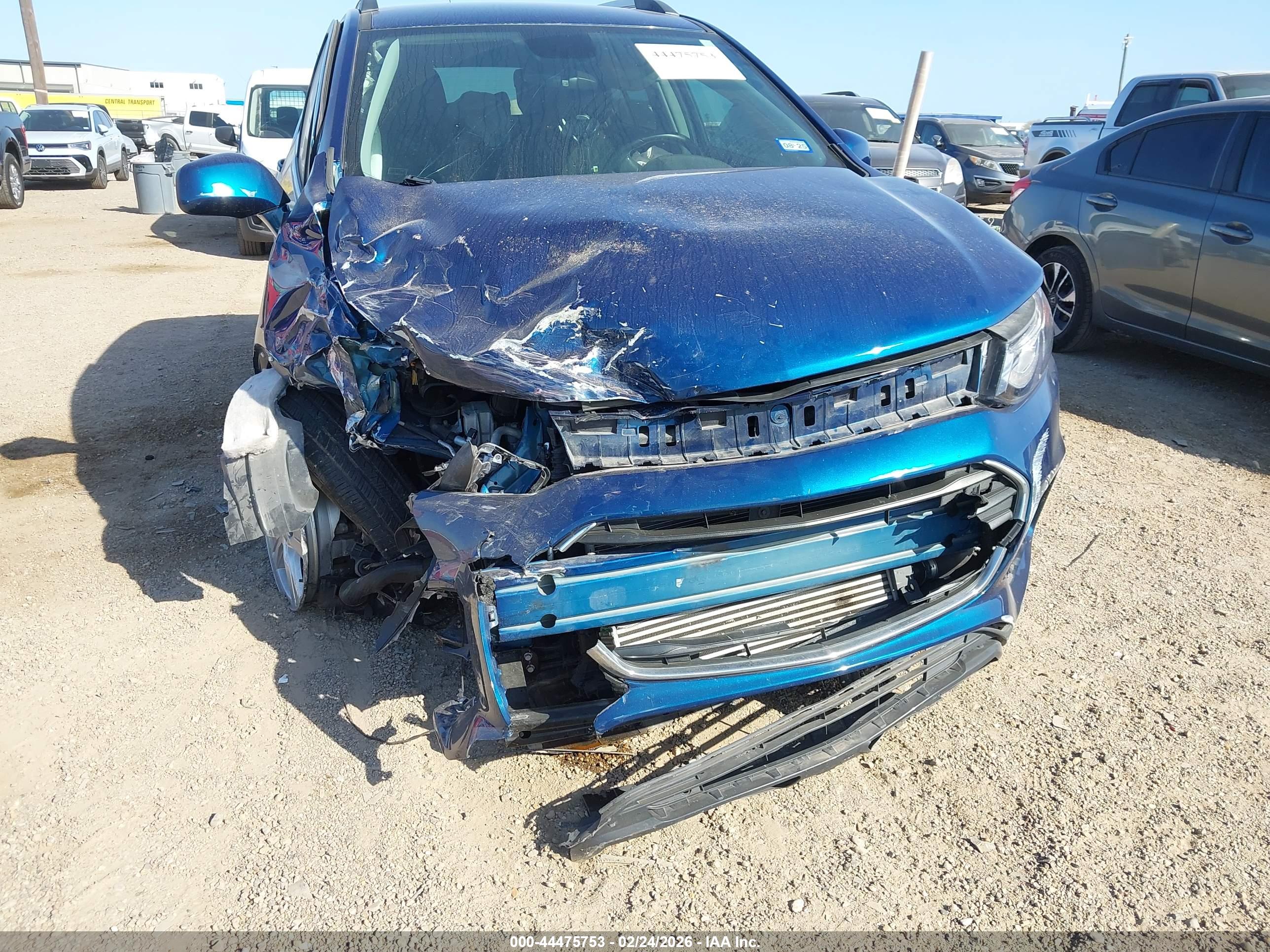 CHEVROLET TRAX image 6