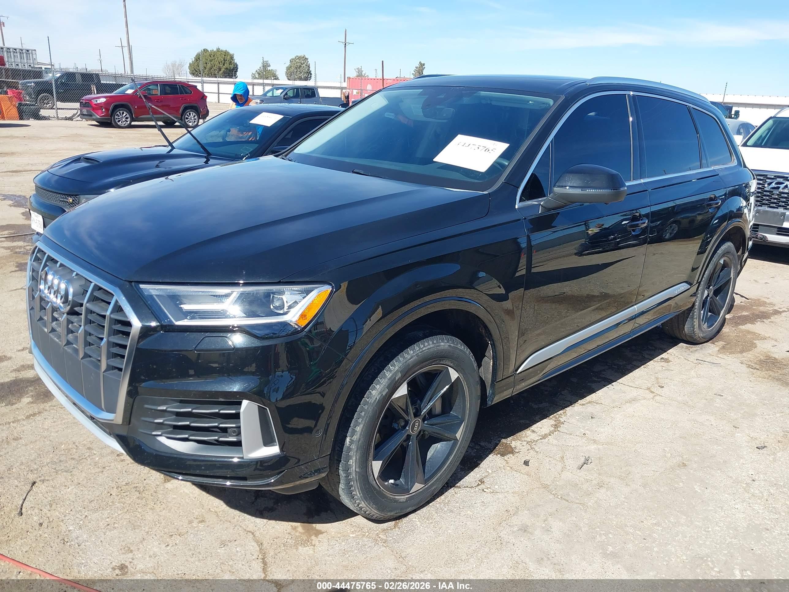 AUDI Q7 image 2