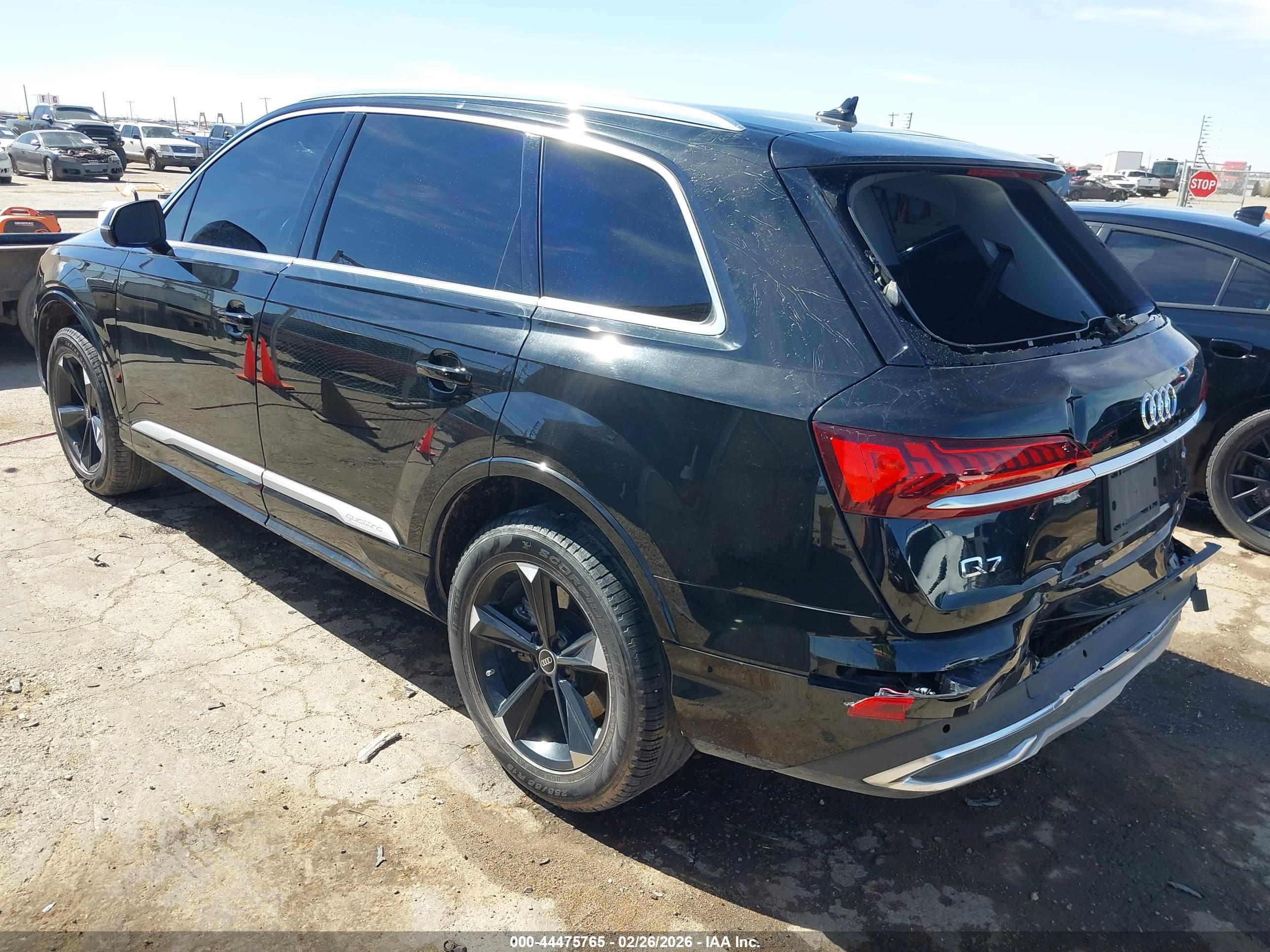 AUDI Q7 image 3