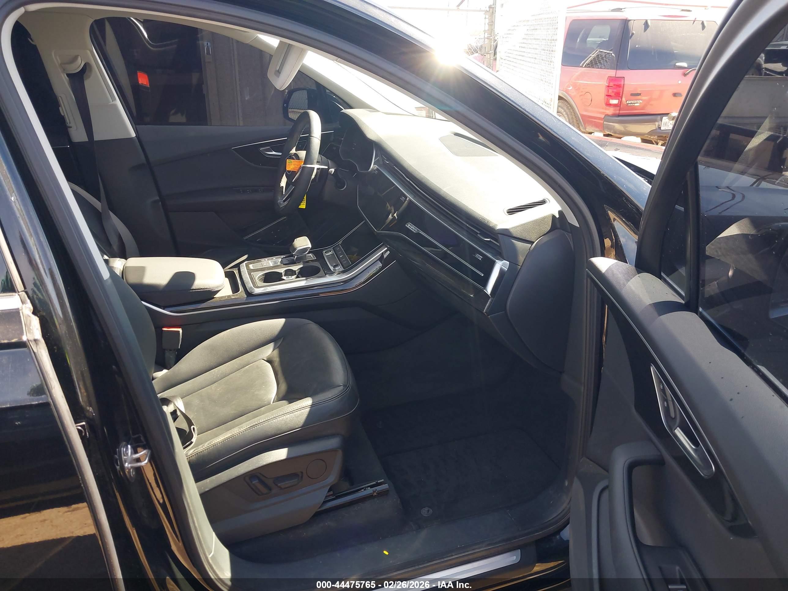 AUDI Q7 image 5