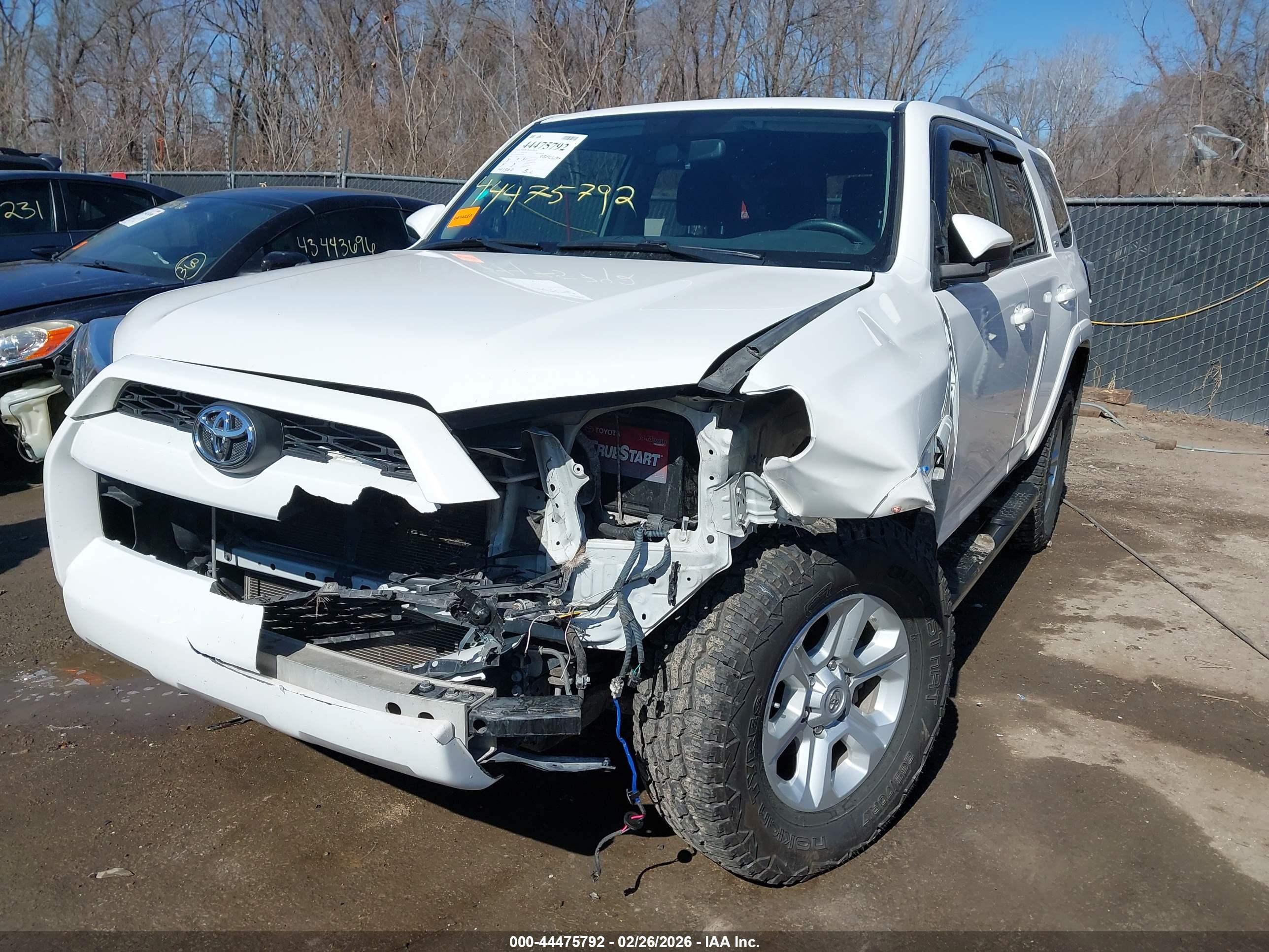 TOYOTA 4RUNNER image 6