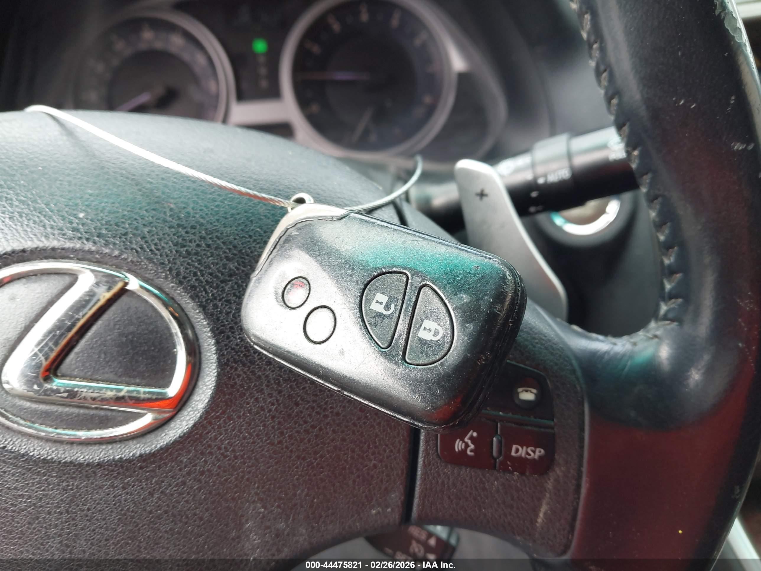 LEXUS IS image 11