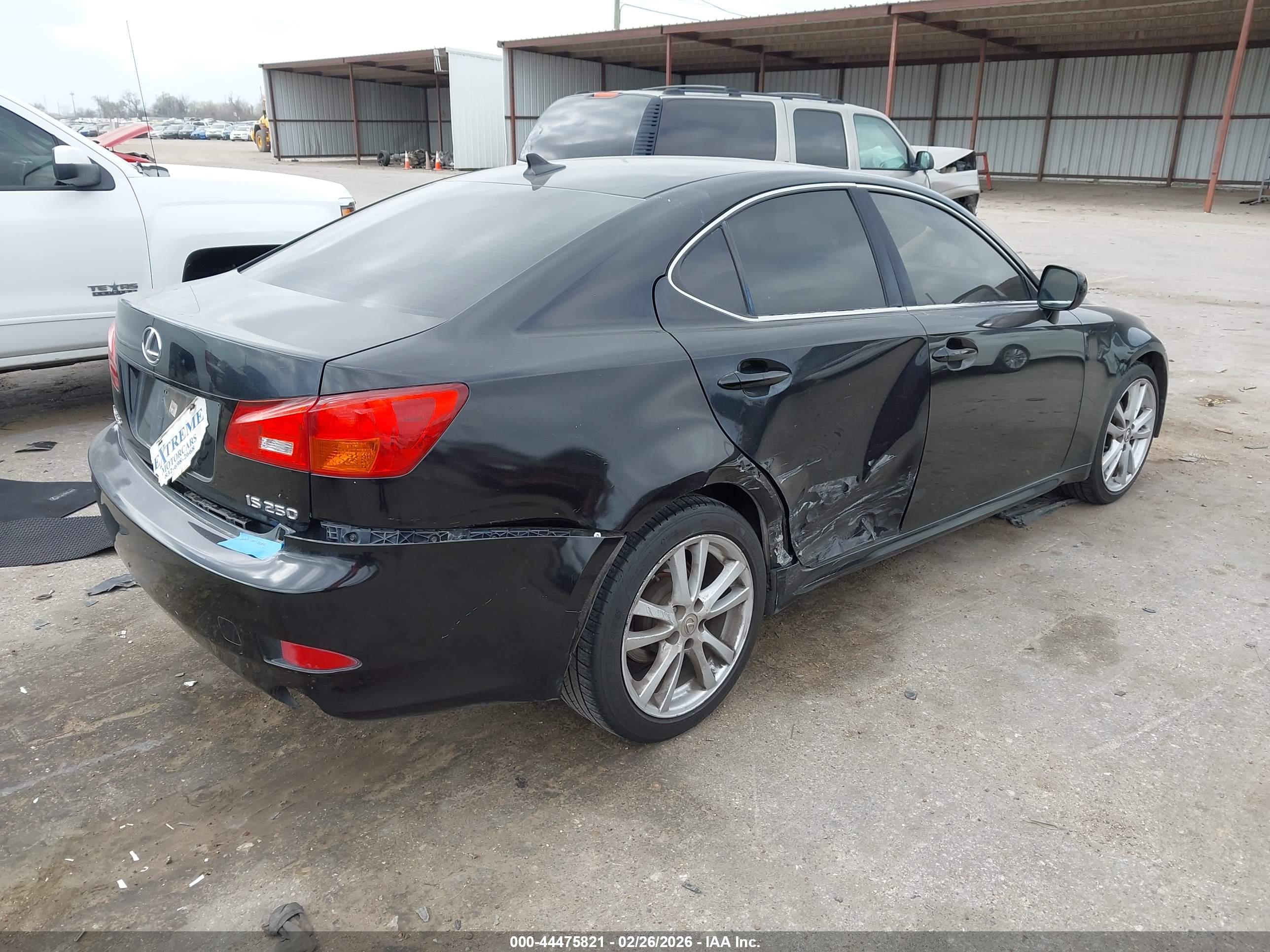 LEXUS IS image 4