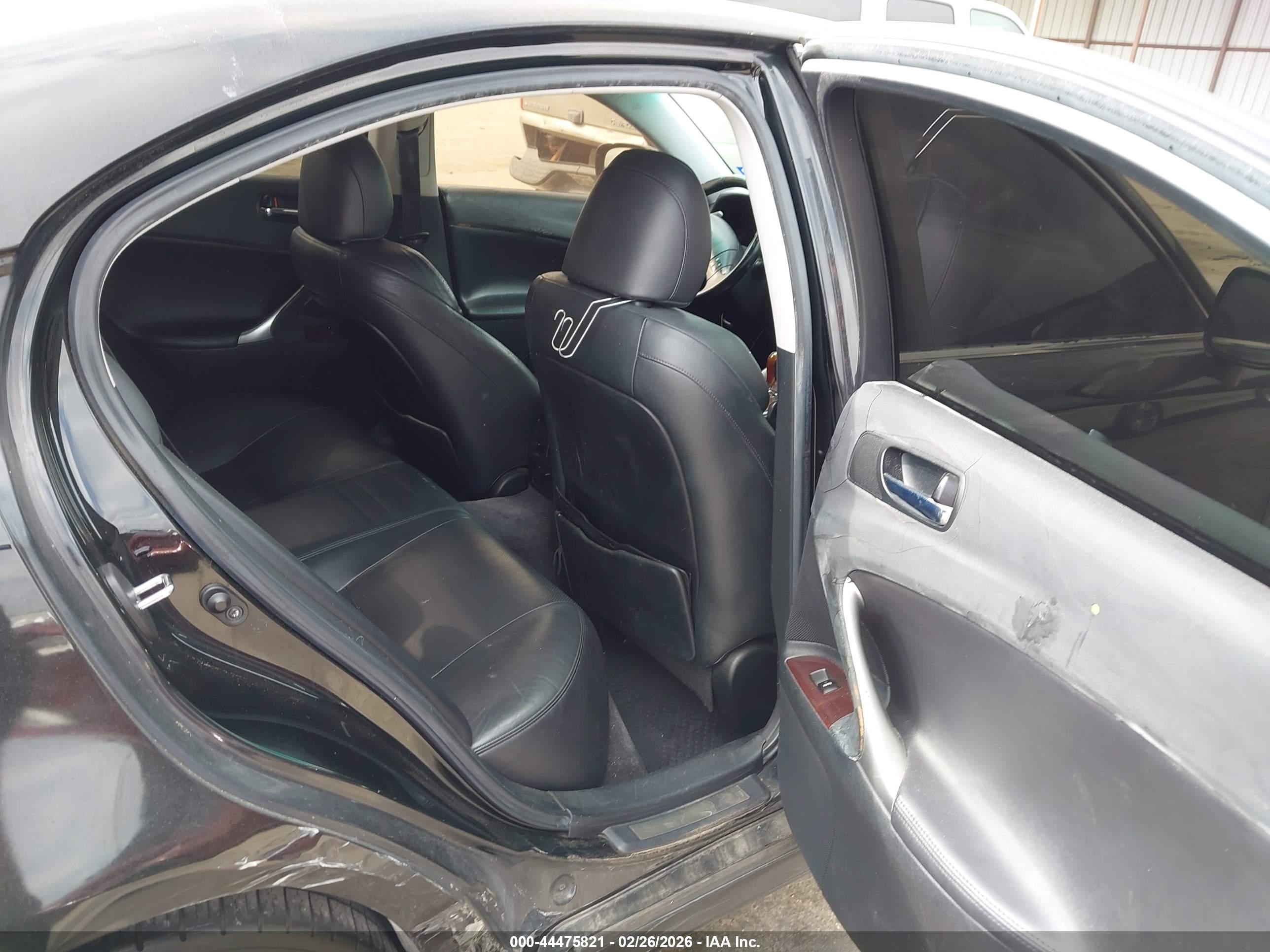 LEXUS IS image 8