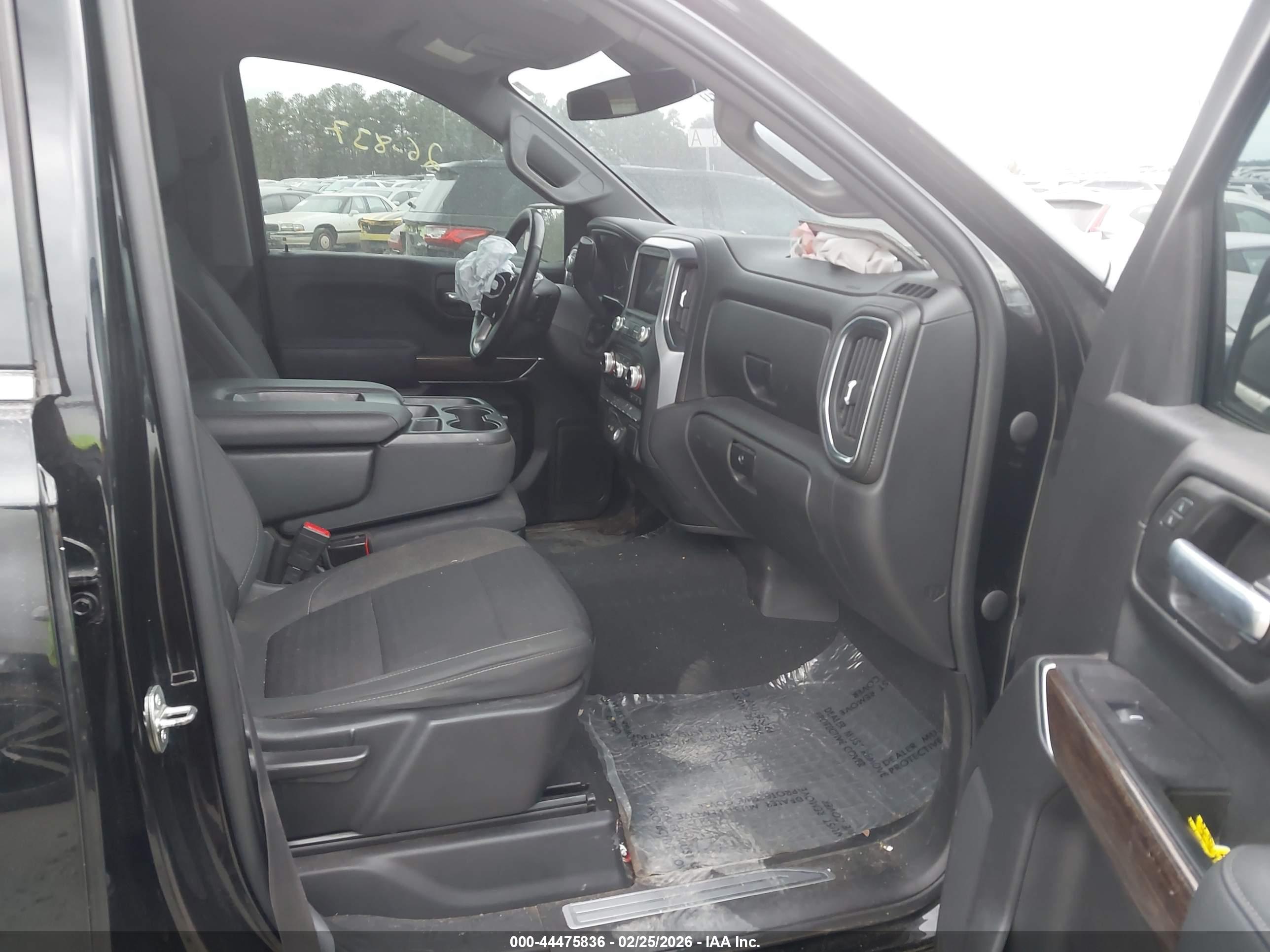 GMC SIERRA image 5