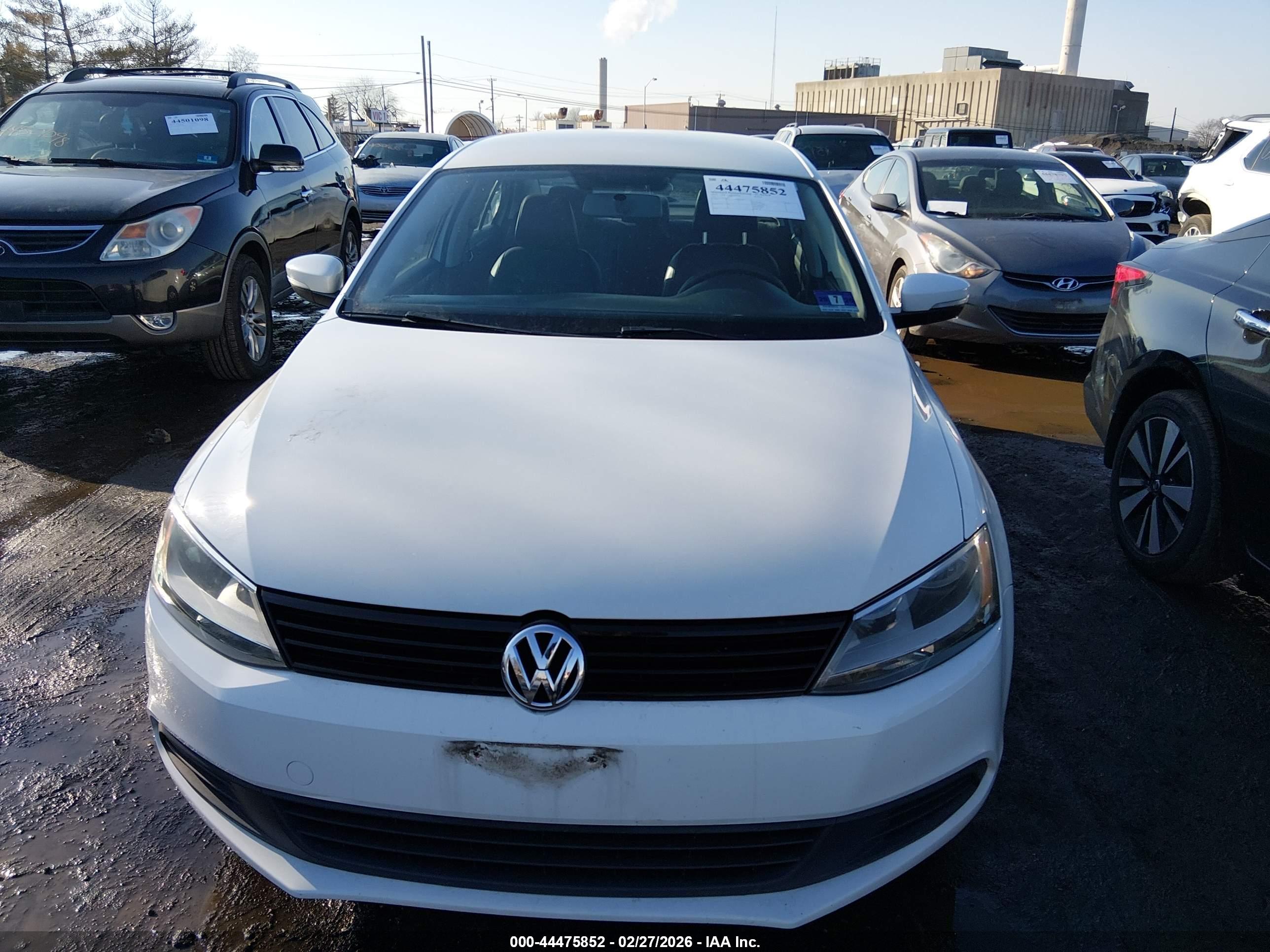 VOLKSWAGEN JETTA image 6