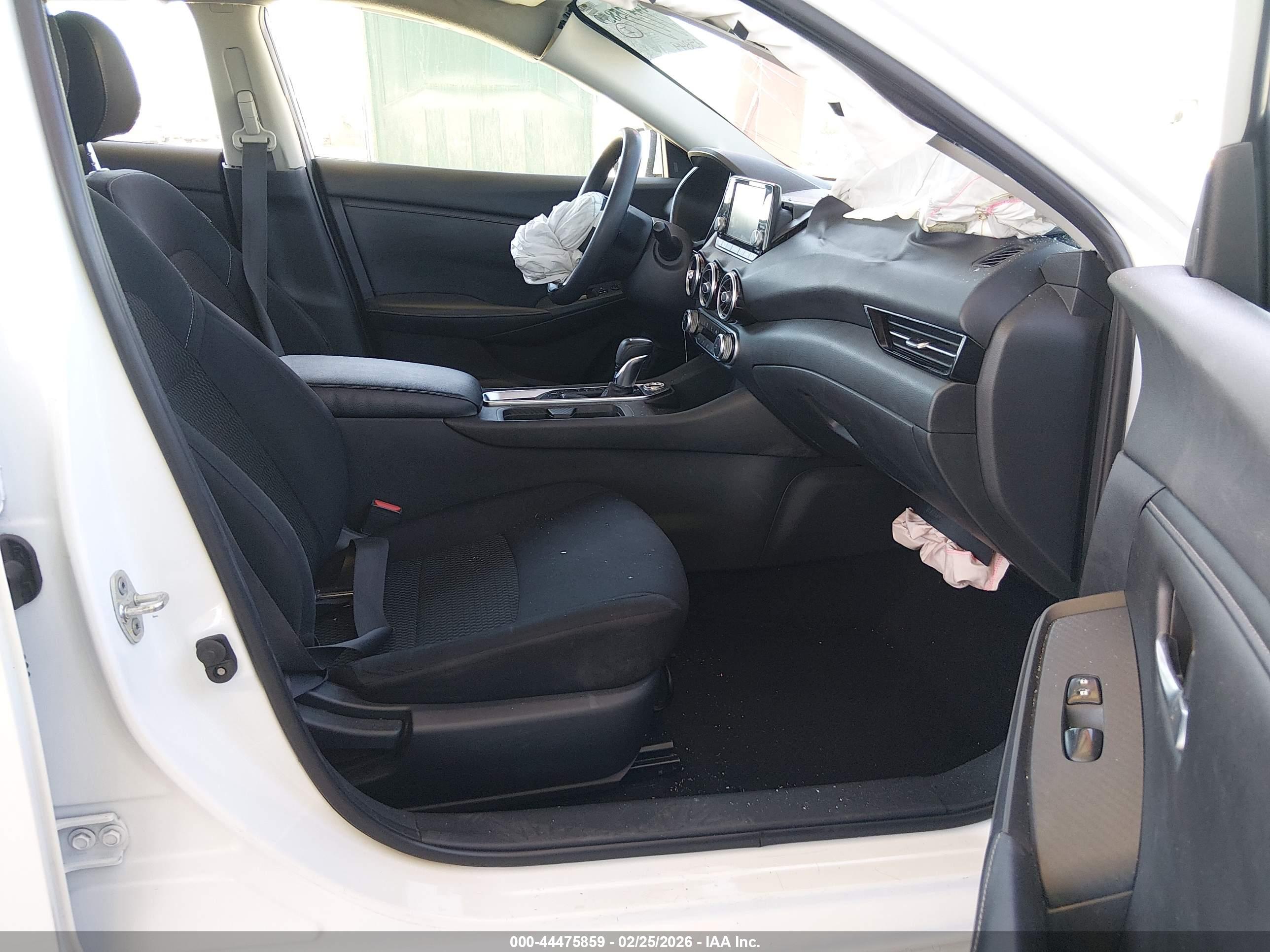 NISSAN SENTRA image 5