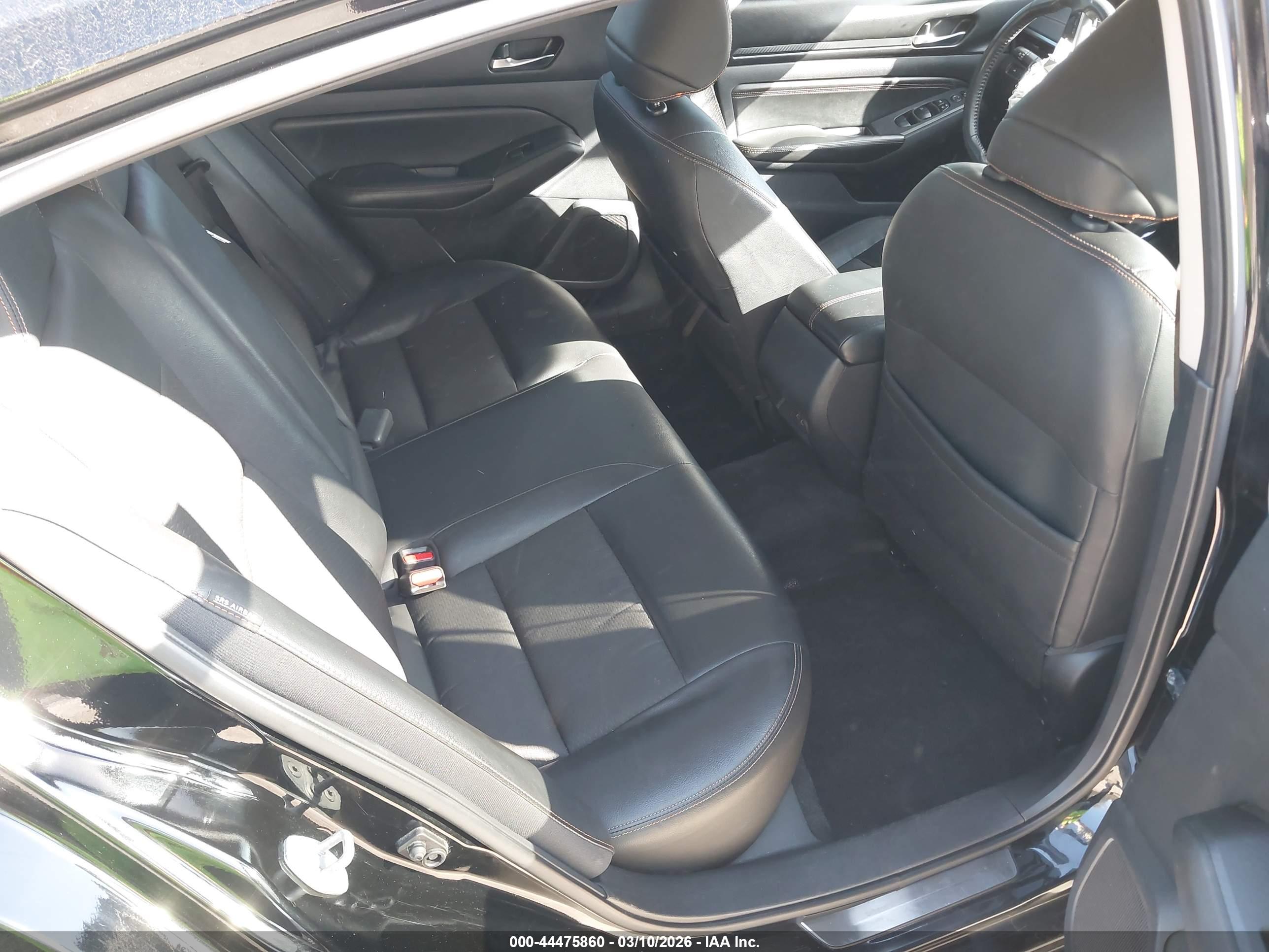 NISSAN ALTIMA image 8