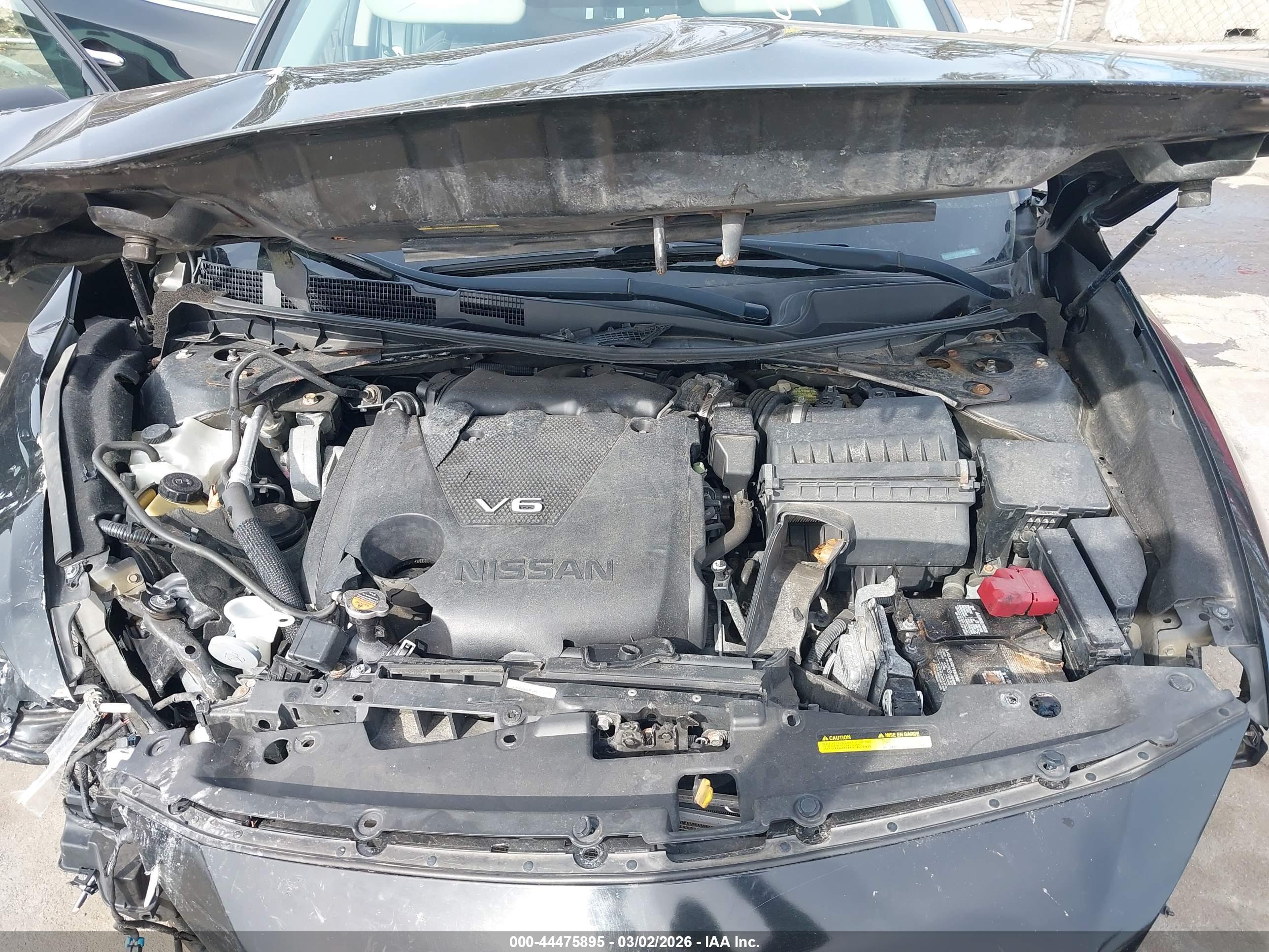 NISSAN MAXIMA image 10