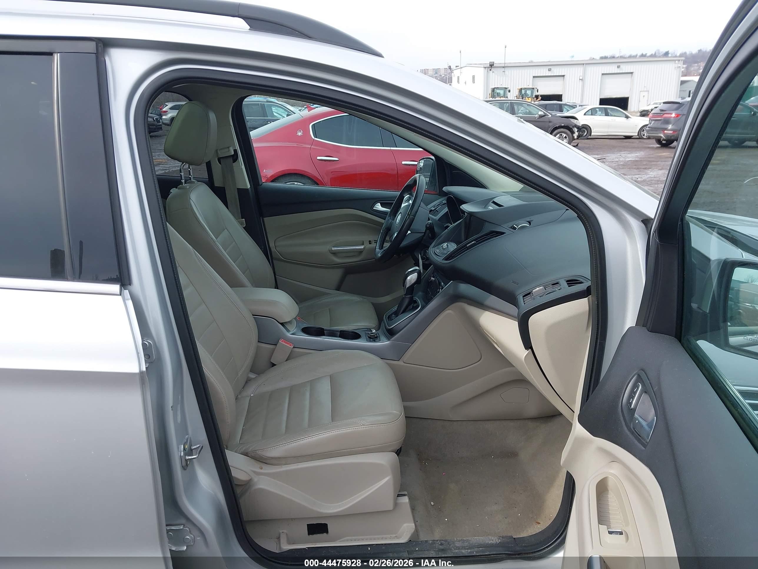 FORD ESCAPE image 5