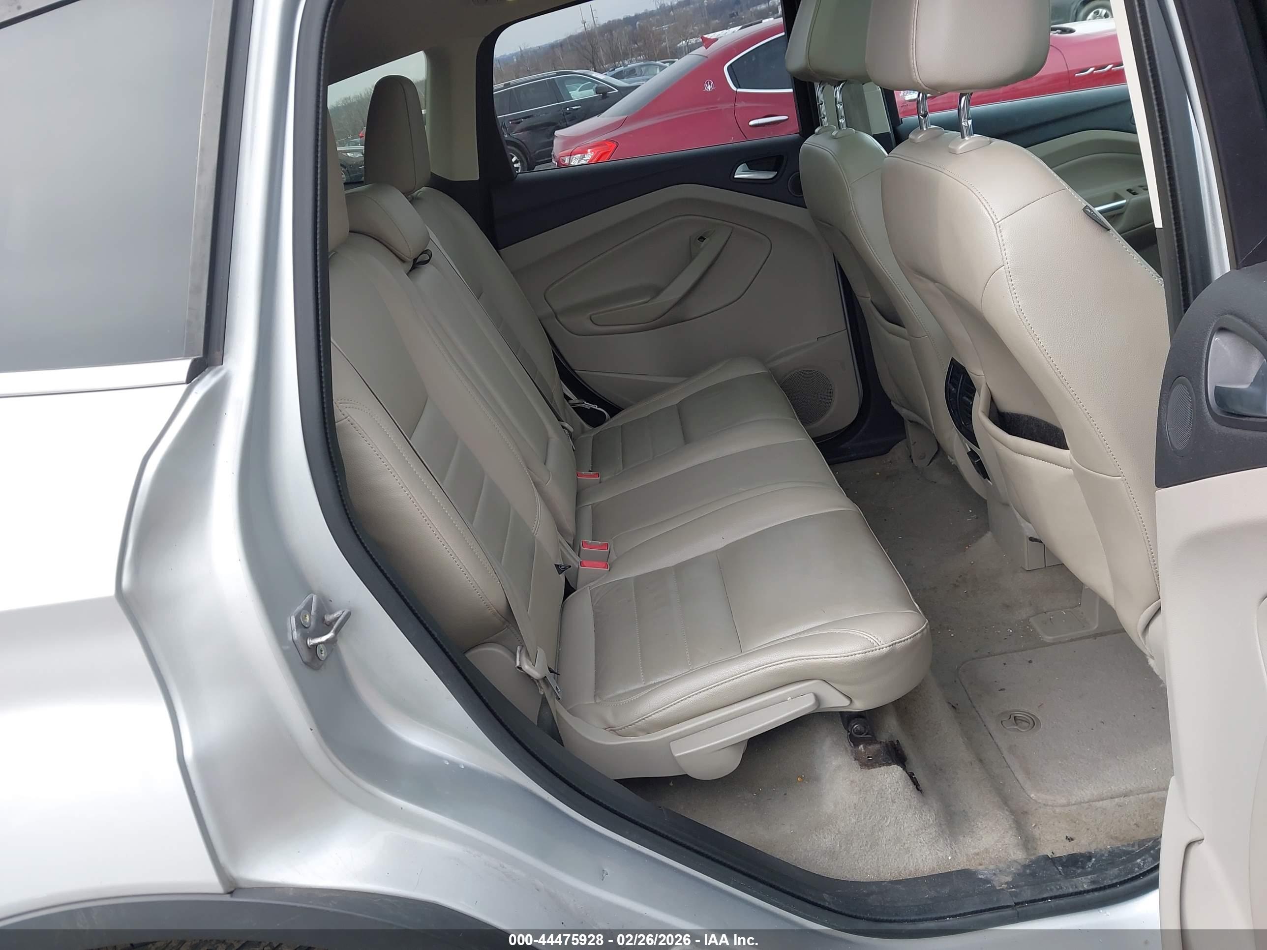 FORD ESCAPE image 8