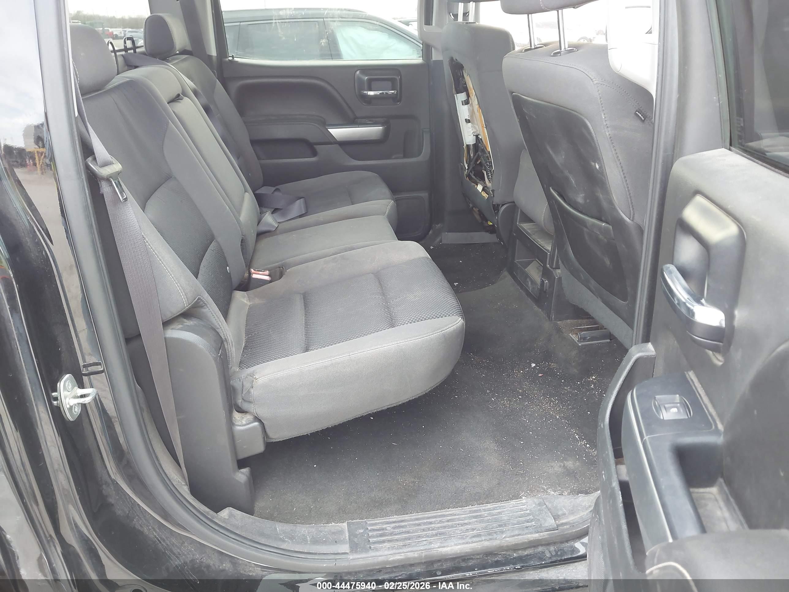 CHEVROLET SILVERADO image 8