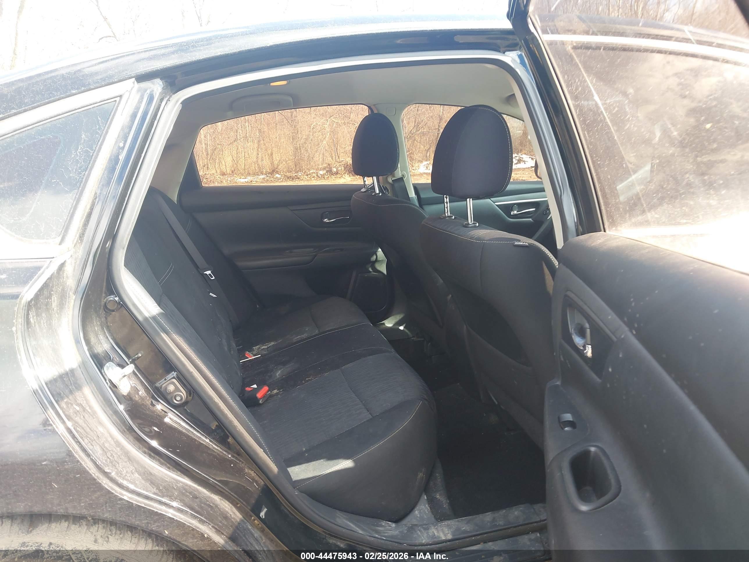 NISSAN ALTIMA image 8