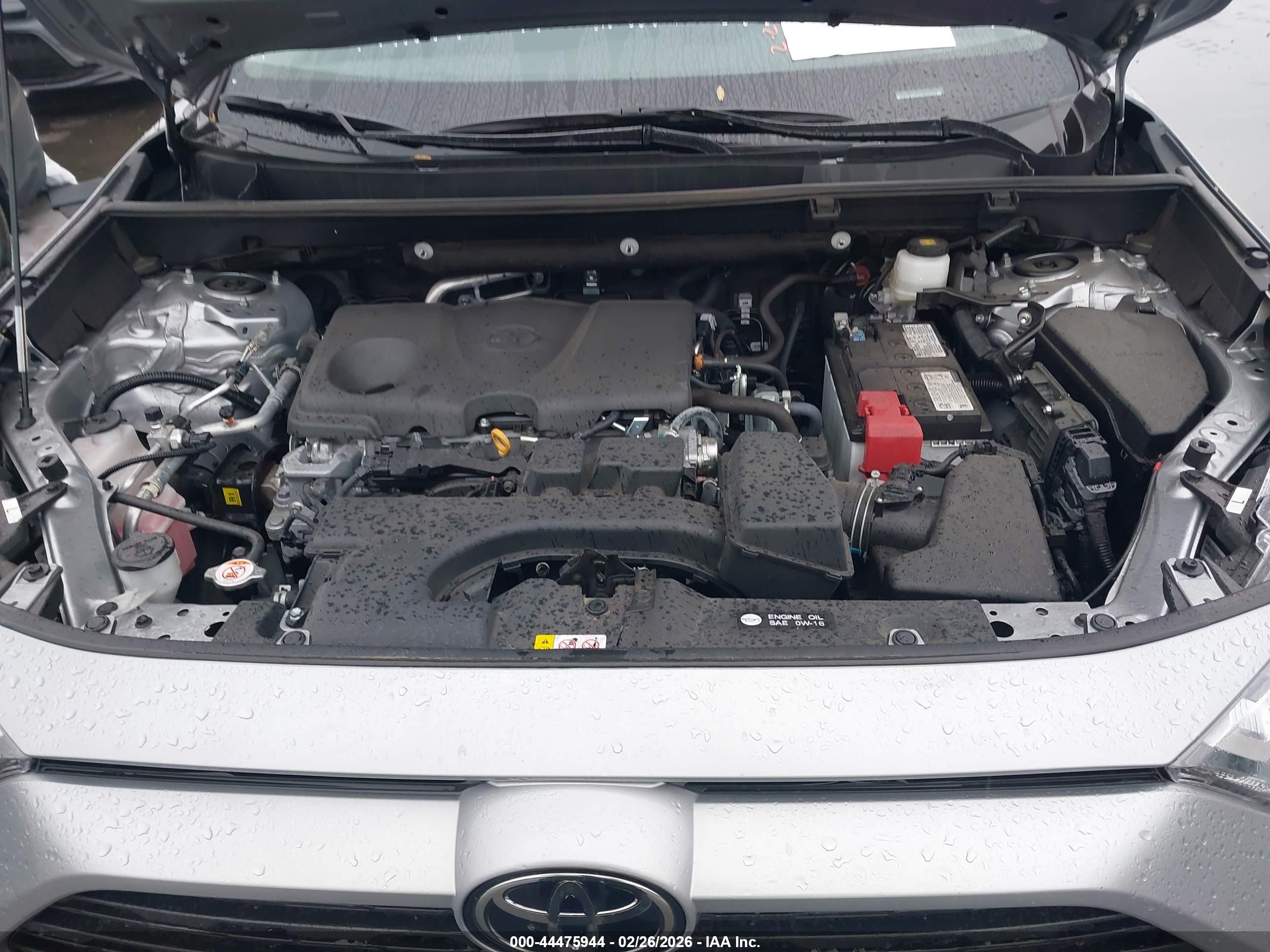 TOYOTA RAV4 image 10