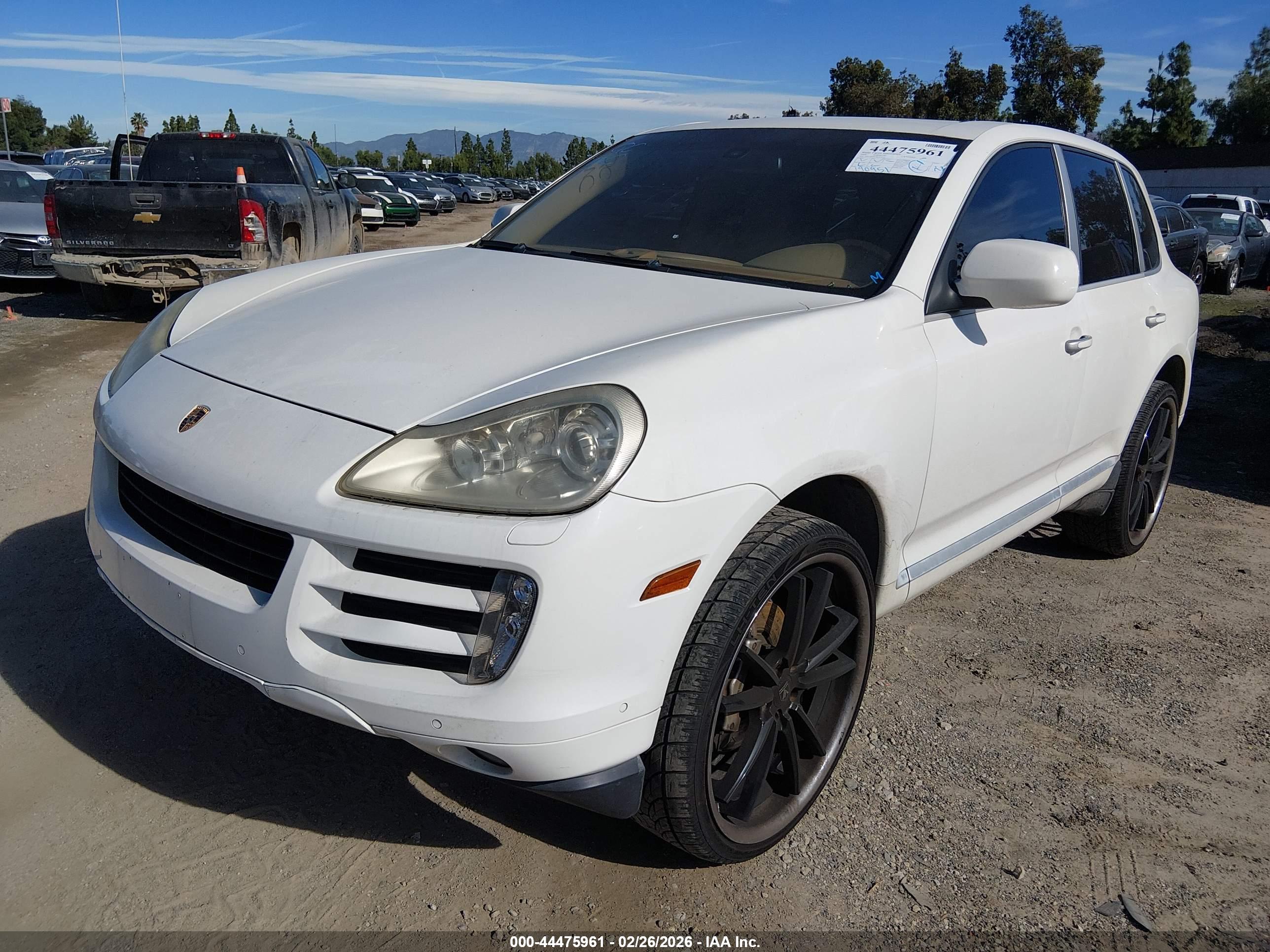 PORSCHE CAYENNE image 2