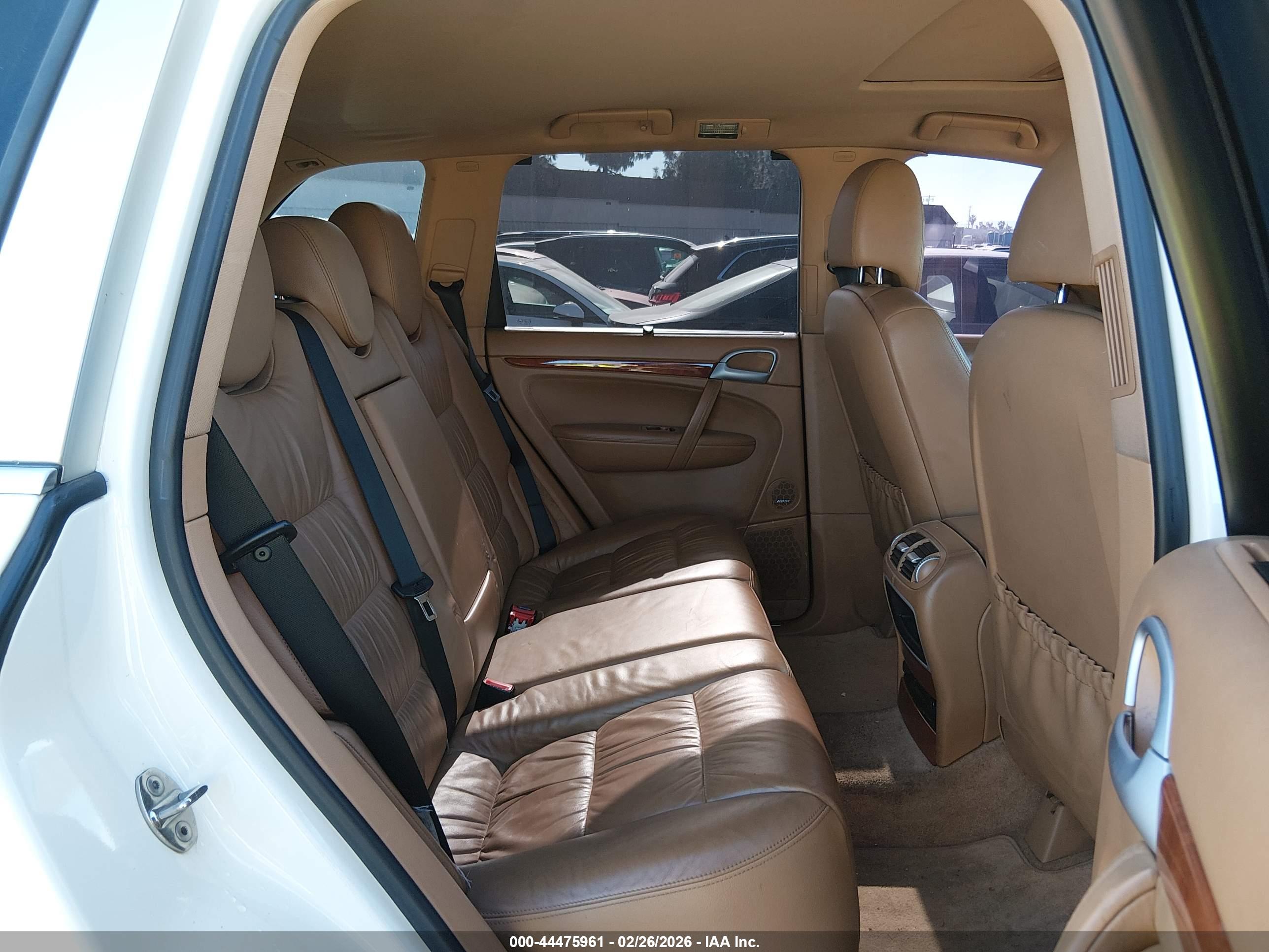 PORSCHE CAYENNE image 8