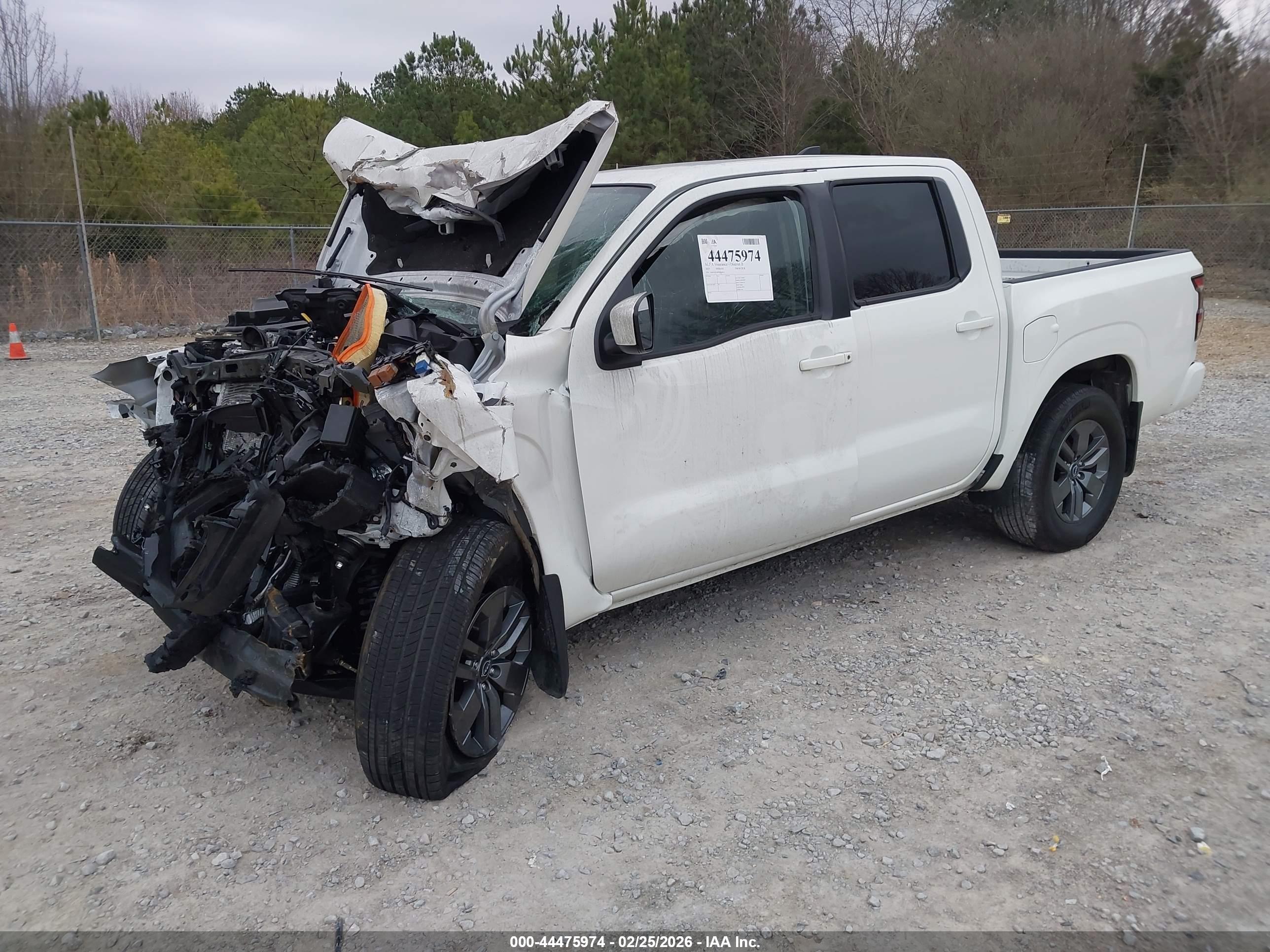 NISSAN FRONTIER image 2