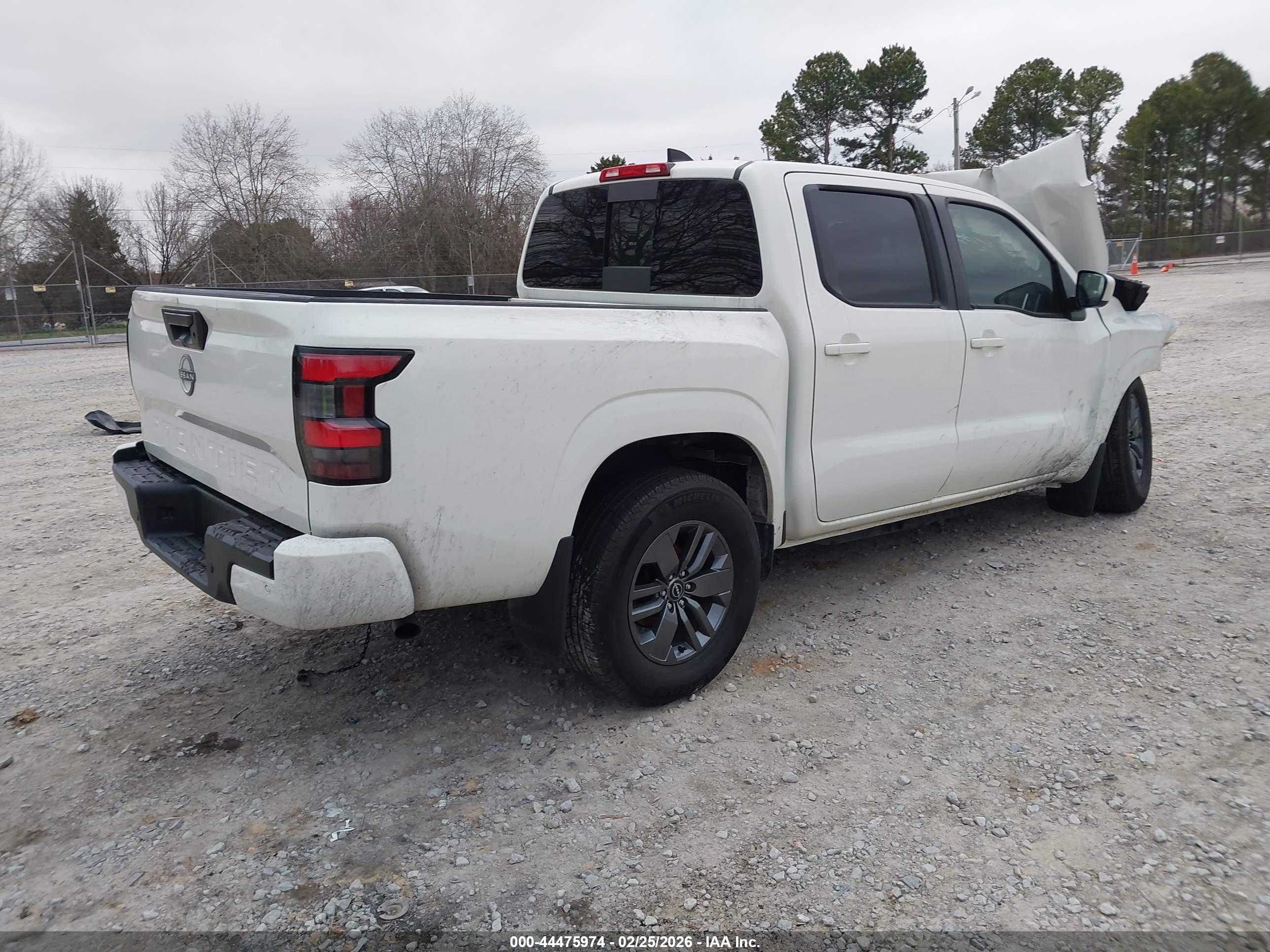 NISSAN FRONTIER image 4