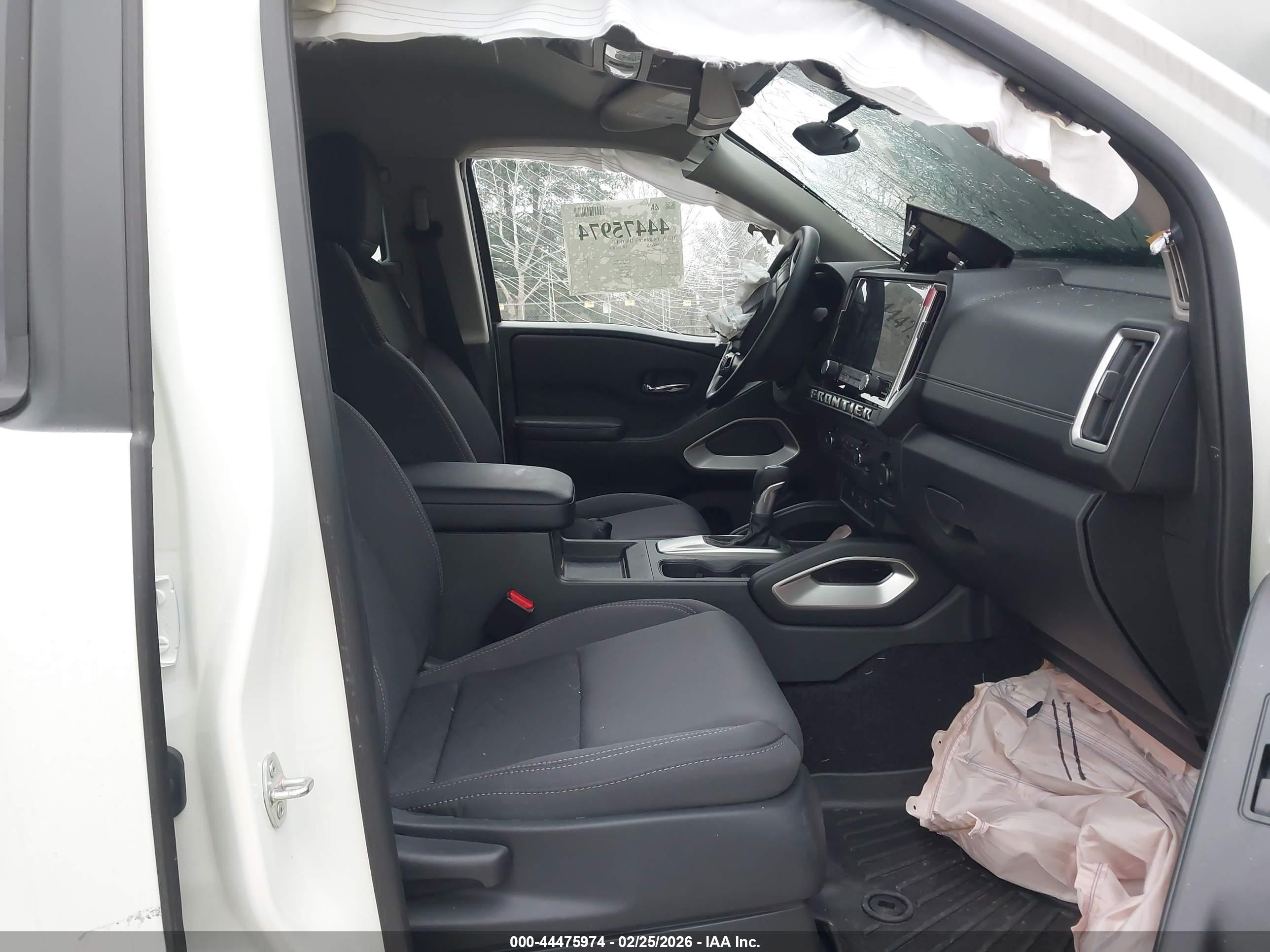 NISSAN FRONTIER image 5