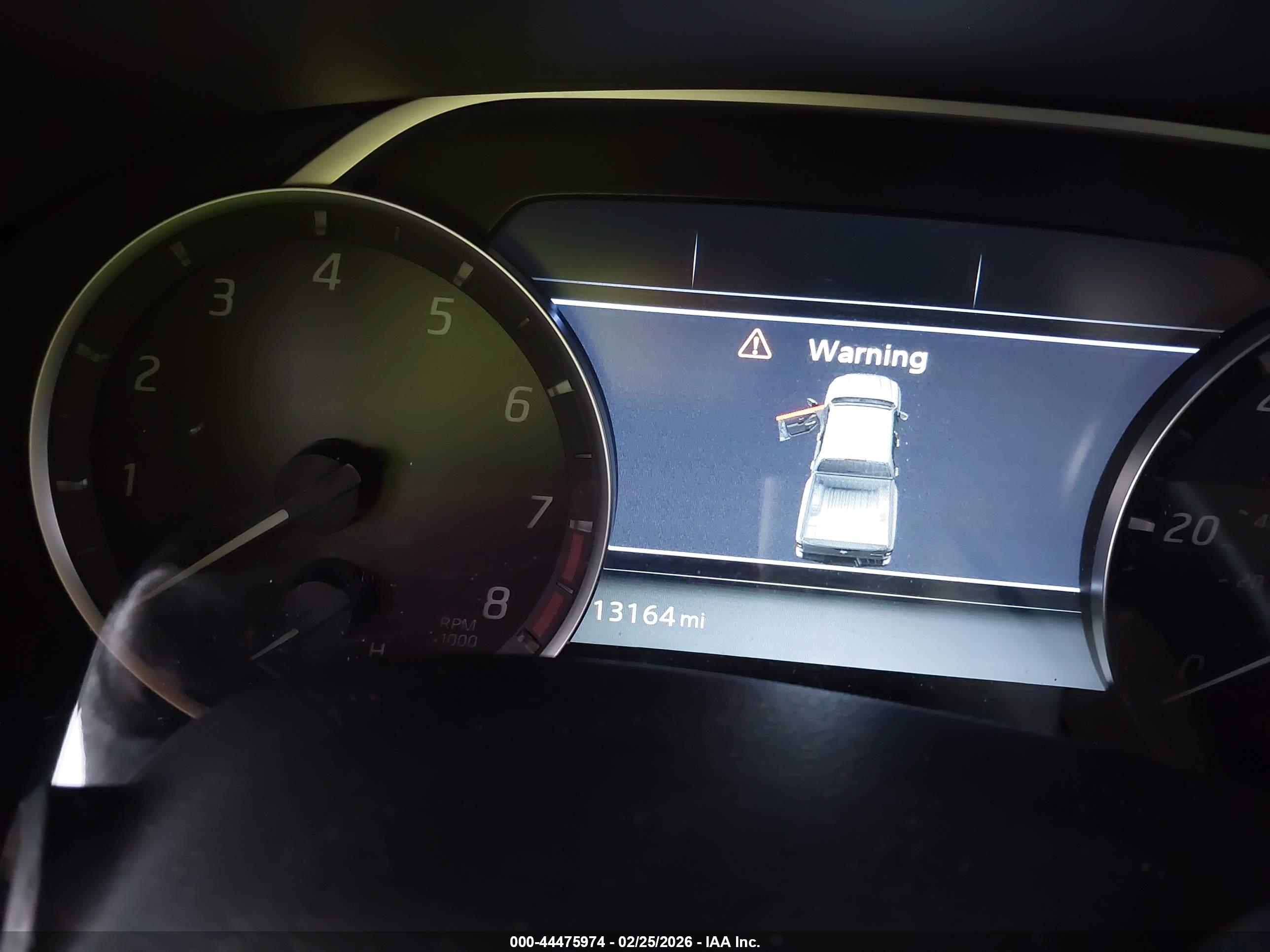 NISSAN FRONTIER image 7