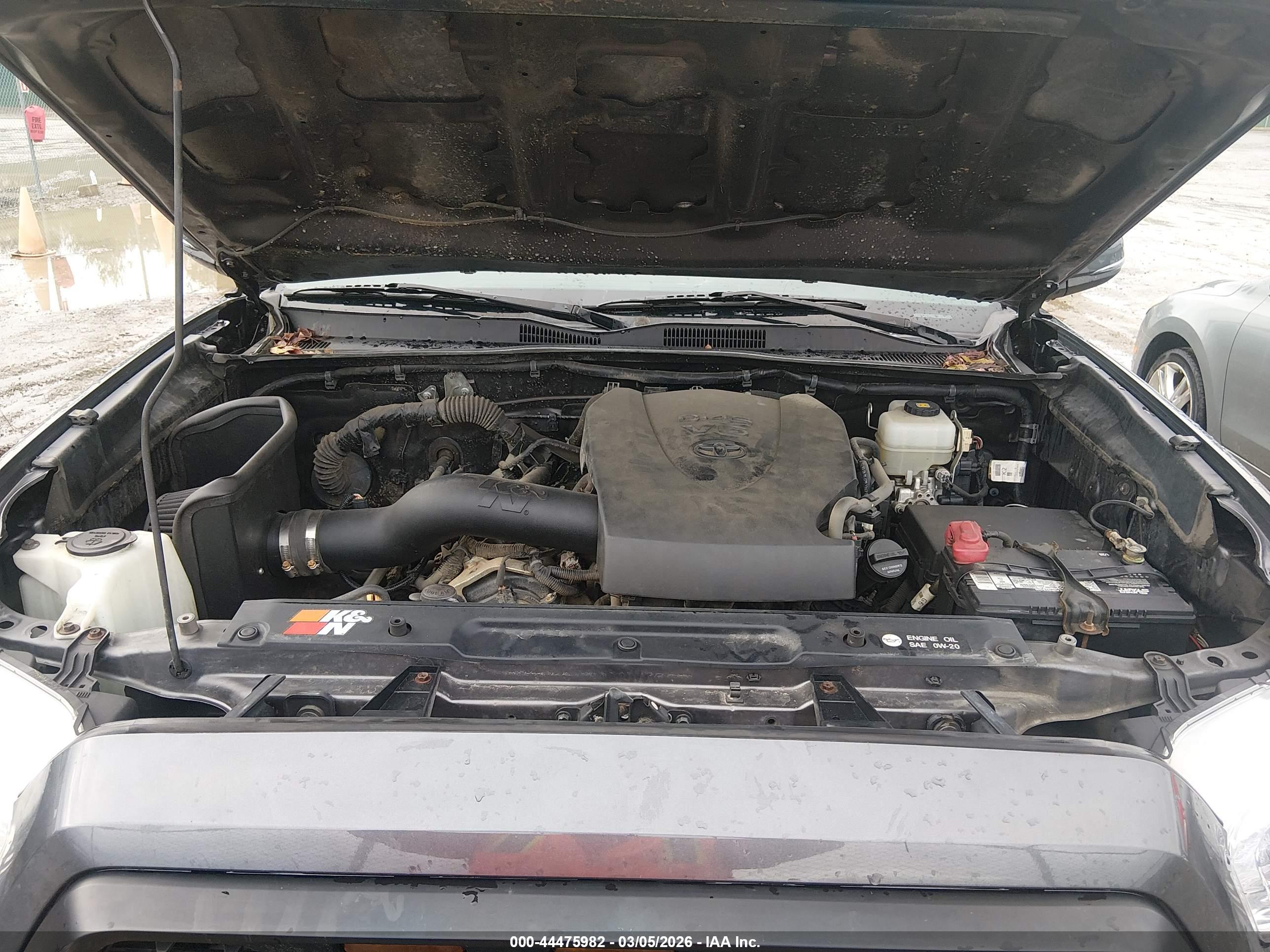 TOYOTA TACOMA image 10