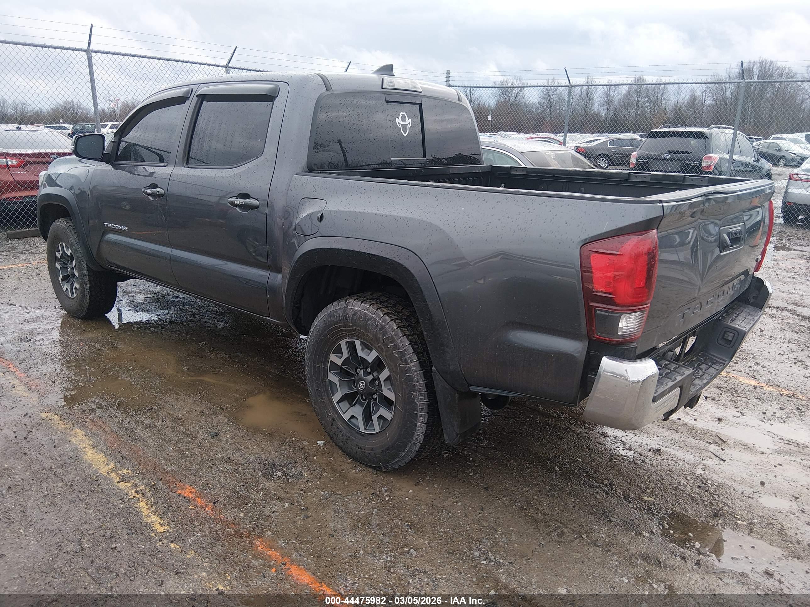 TOYOTA TACOMA image 3