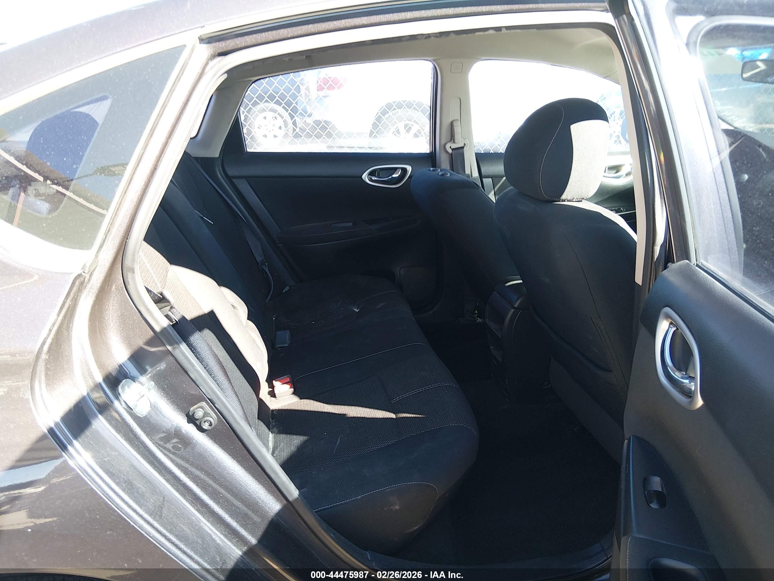 NISSAN SENTRA image 8