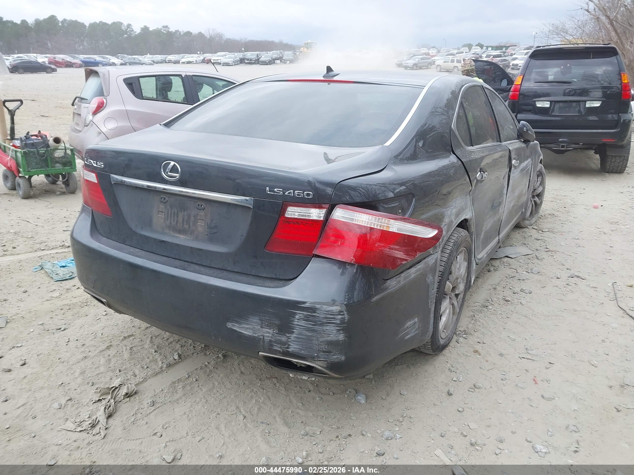 LEXUS LS image 4