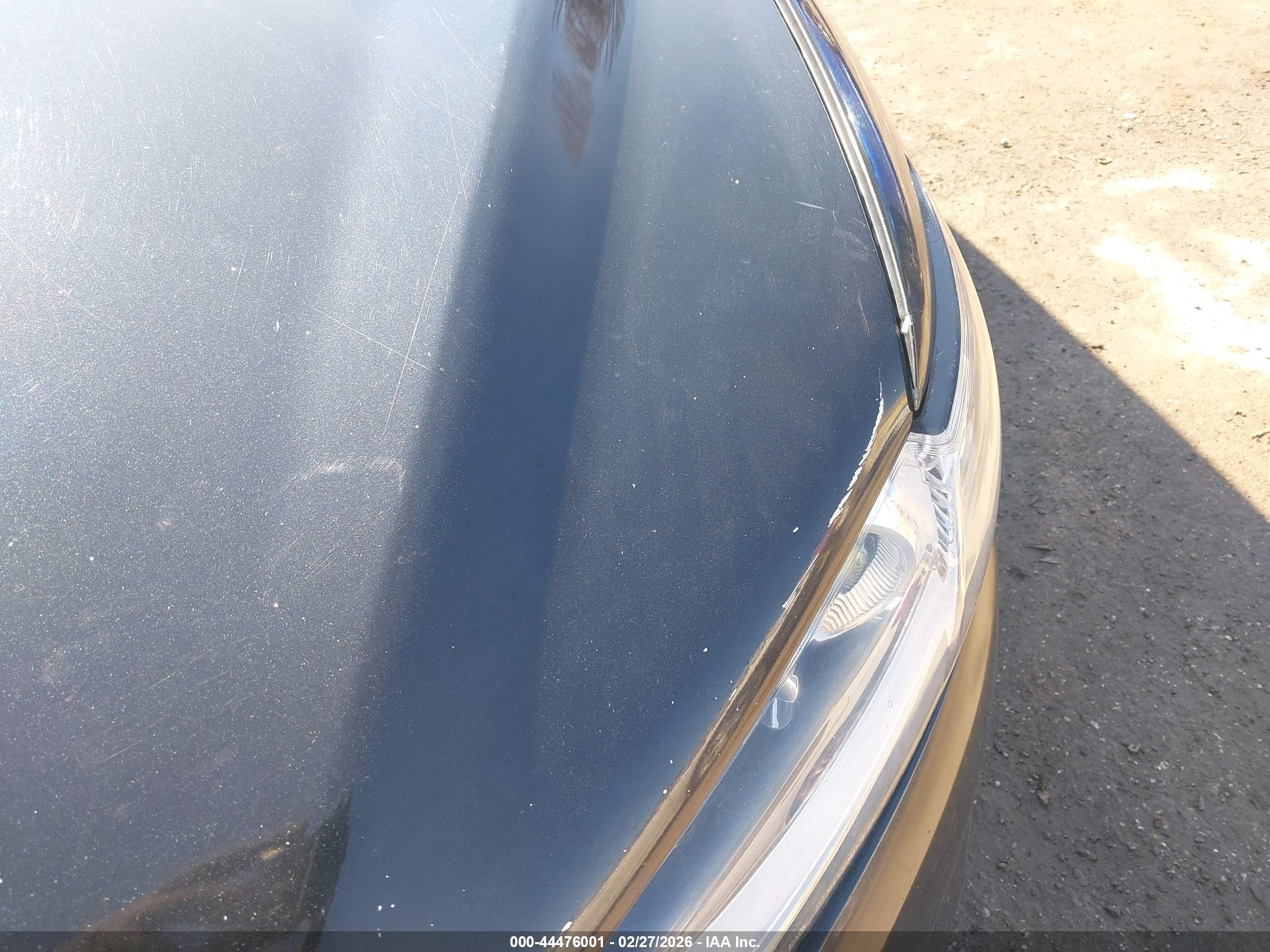 FORD FUSION image 6