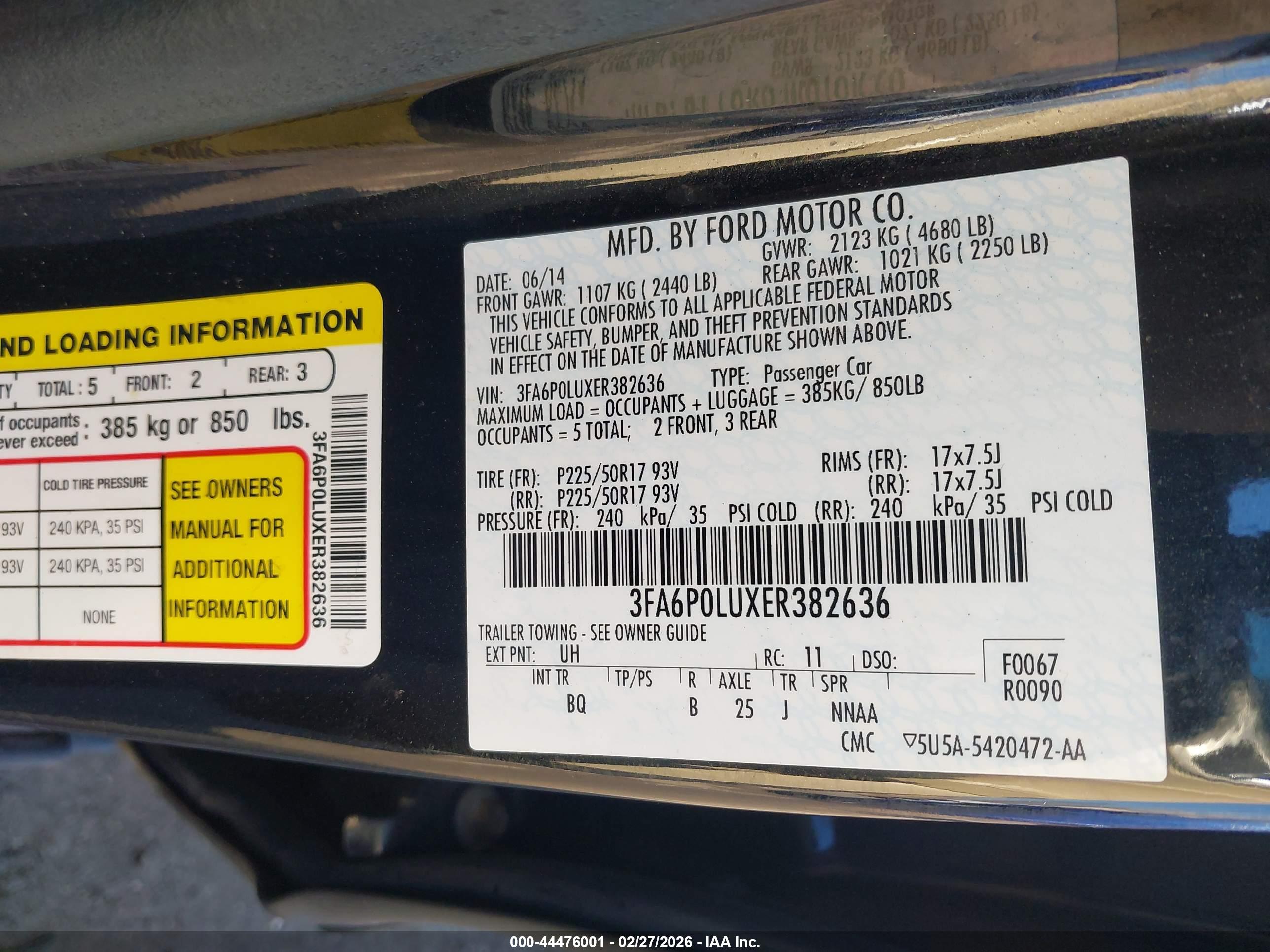 FORD FUSION image 9