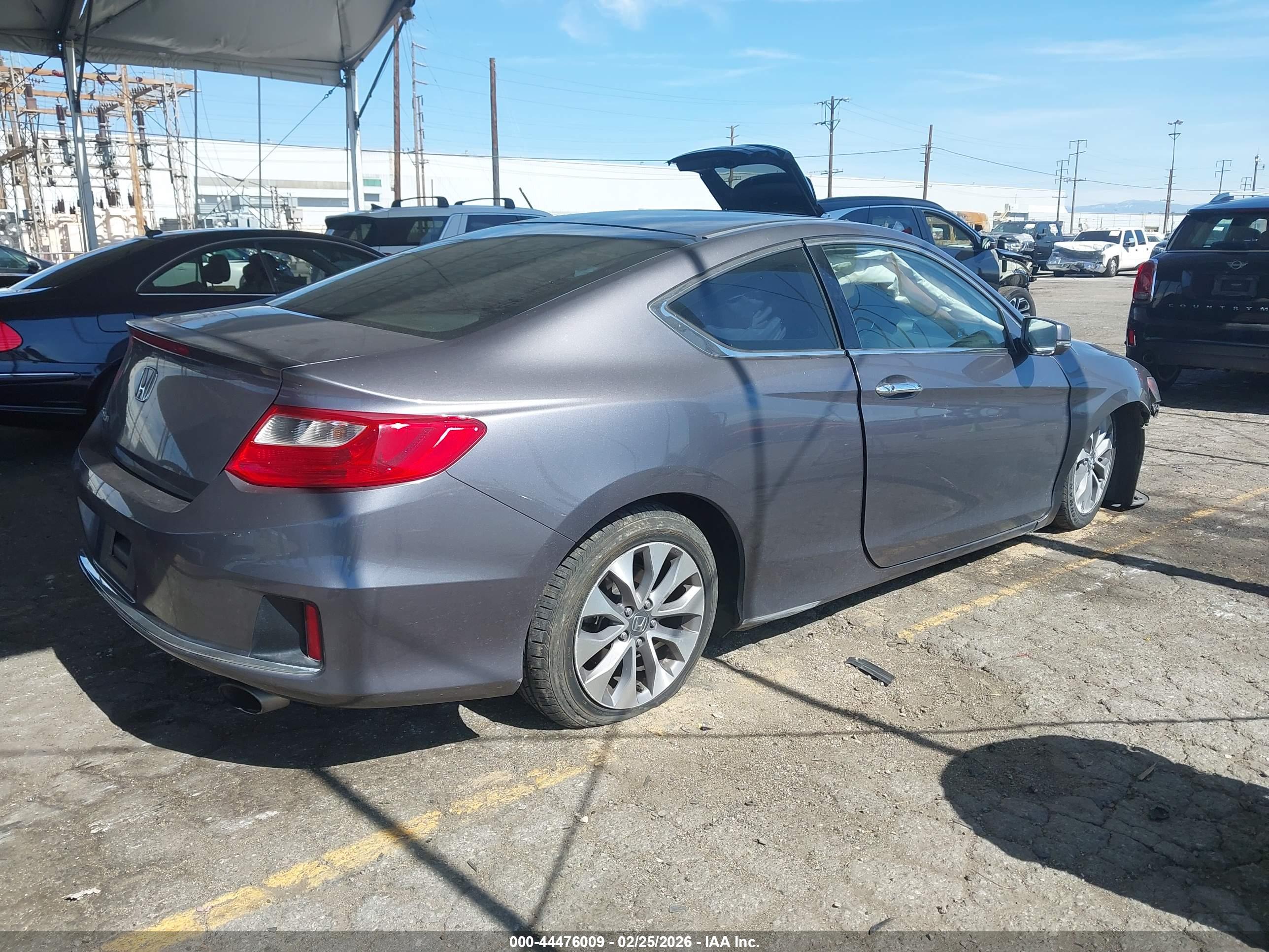 HONDA ACCORD image 4
