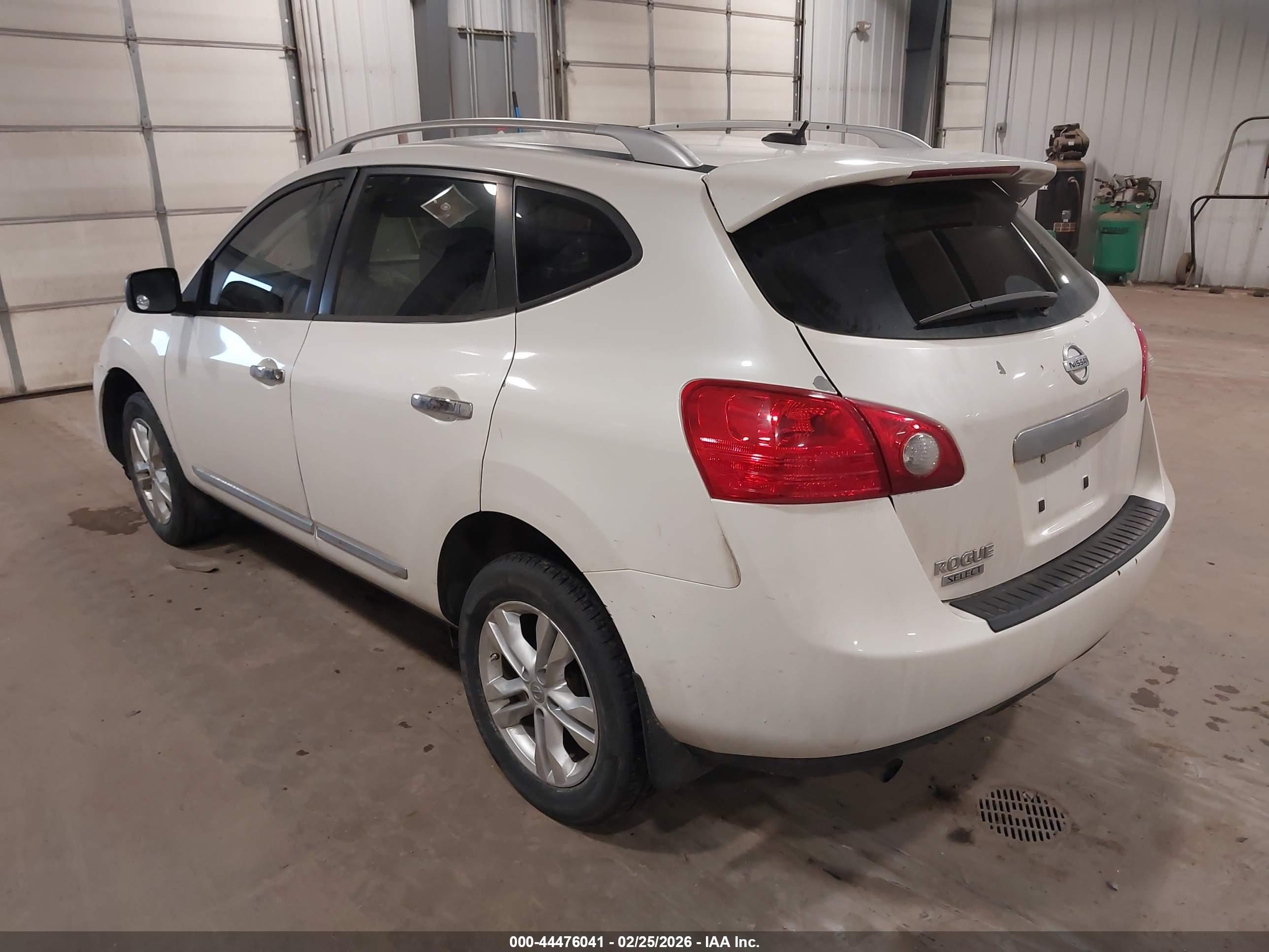 NISSAN ROGUE image 3
