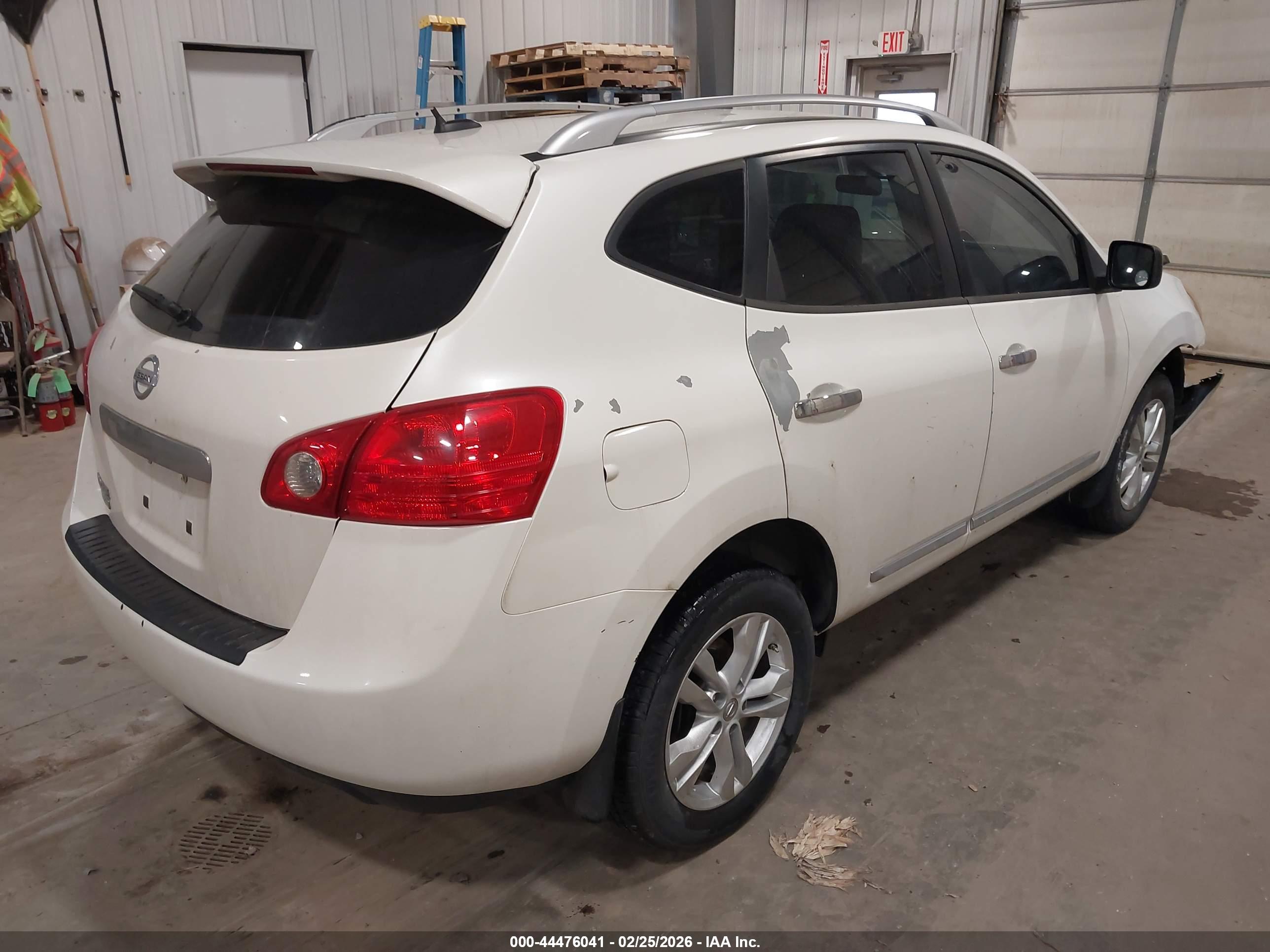 NISSAN ROGUE image 4