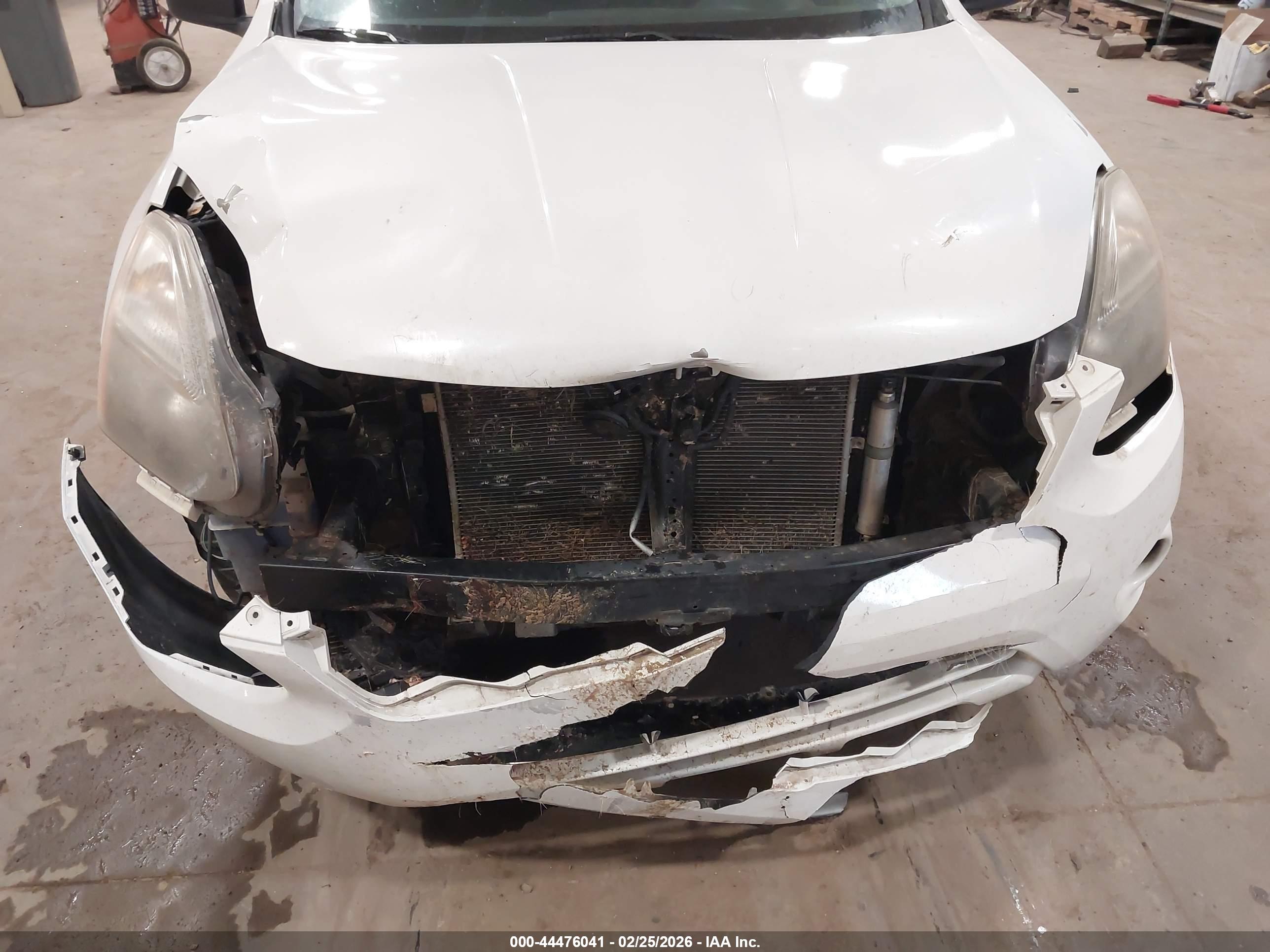 NISSAN ROGUE image 6