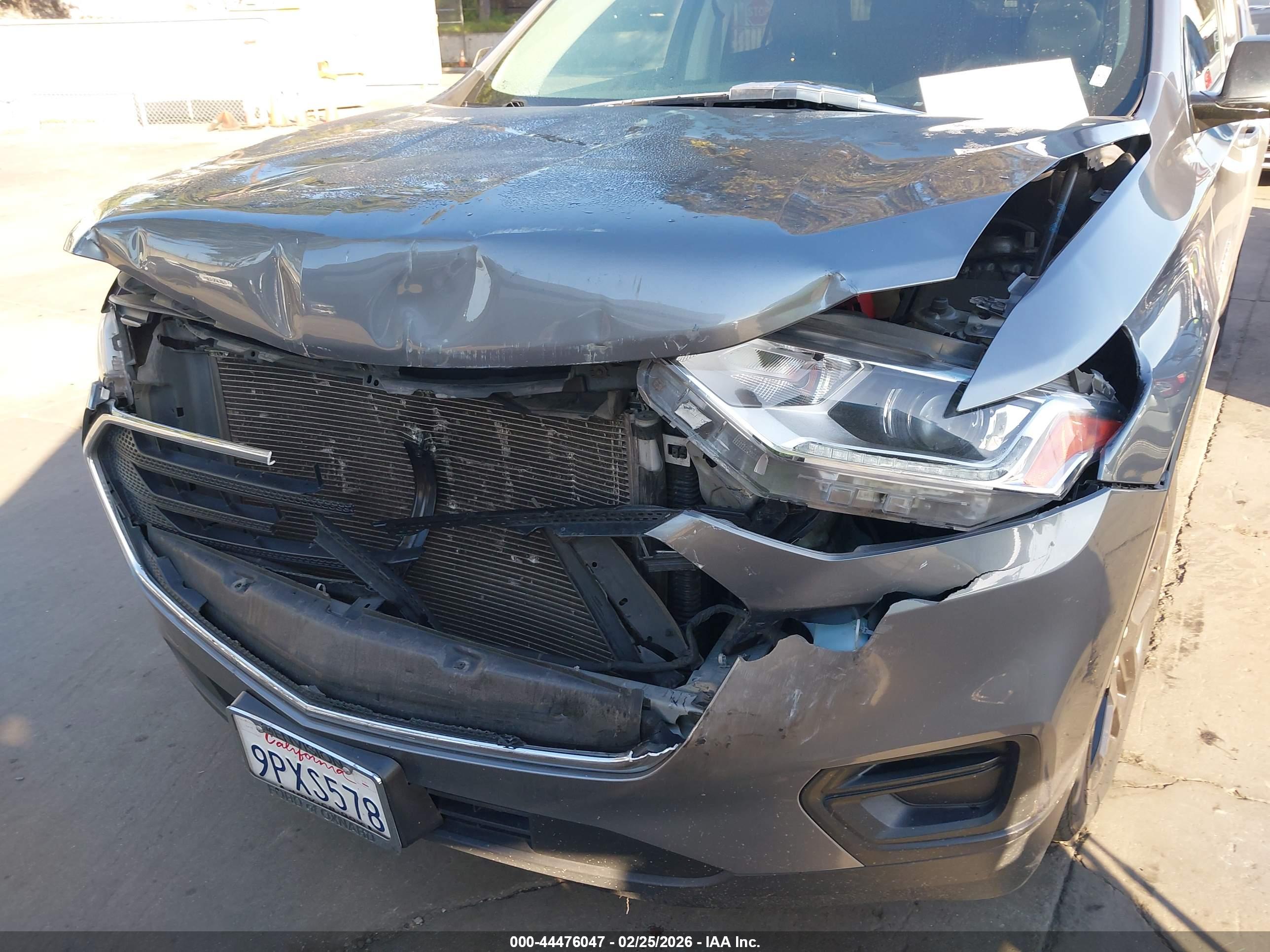 CHEVROLET TRAVERSE image 6