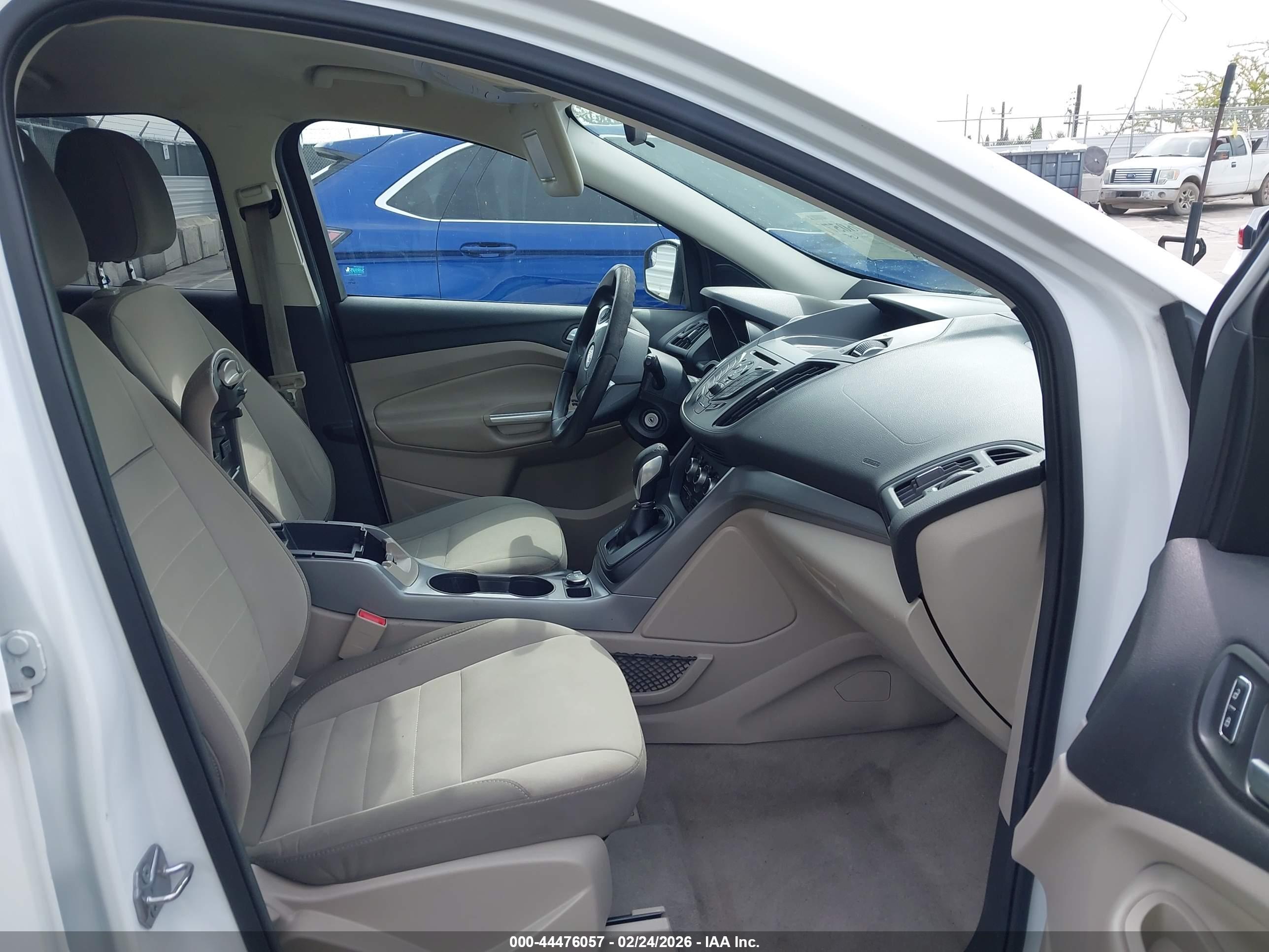FORD ESCAPE image 5