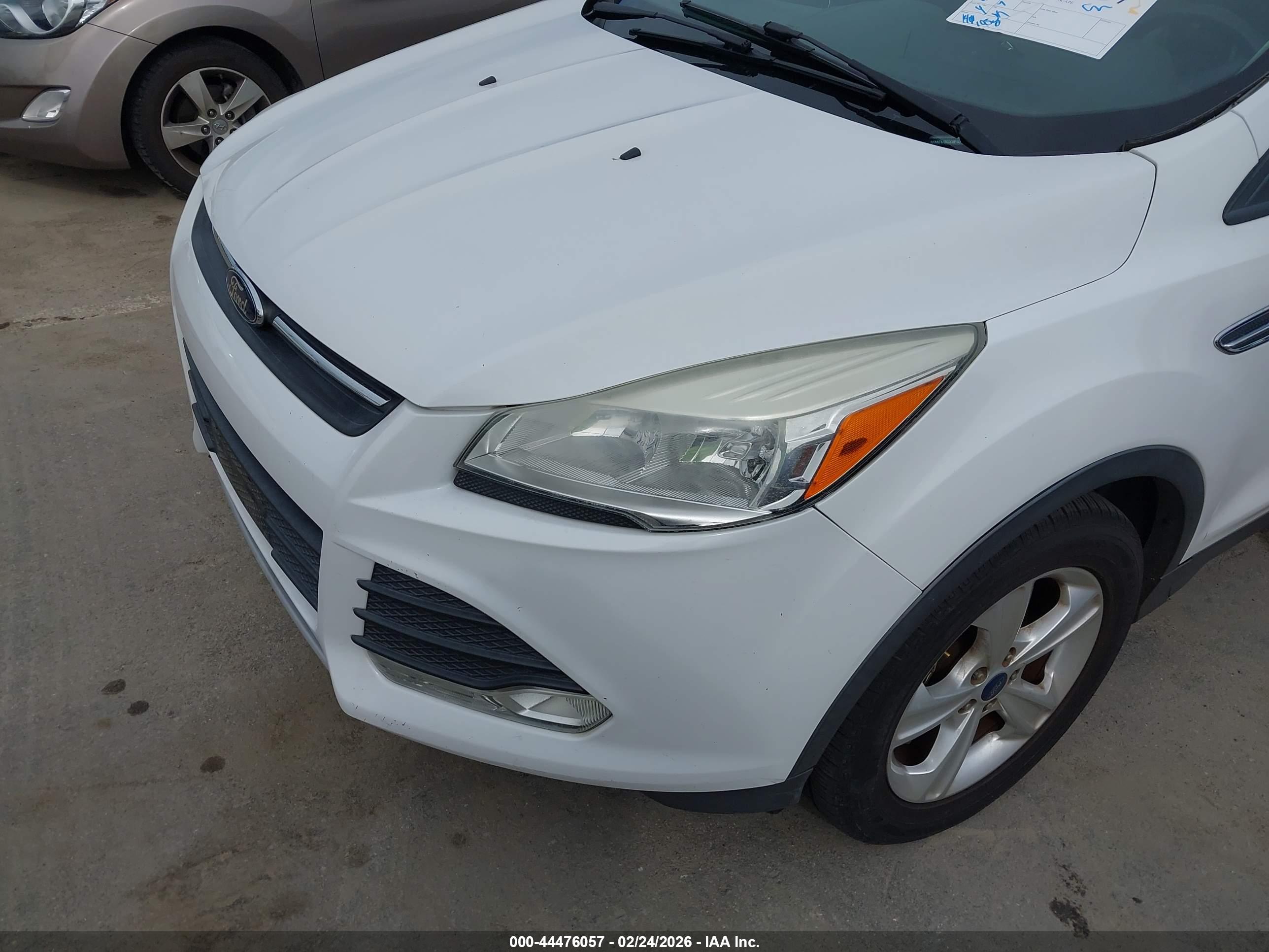 FORD ESCAPE image 6