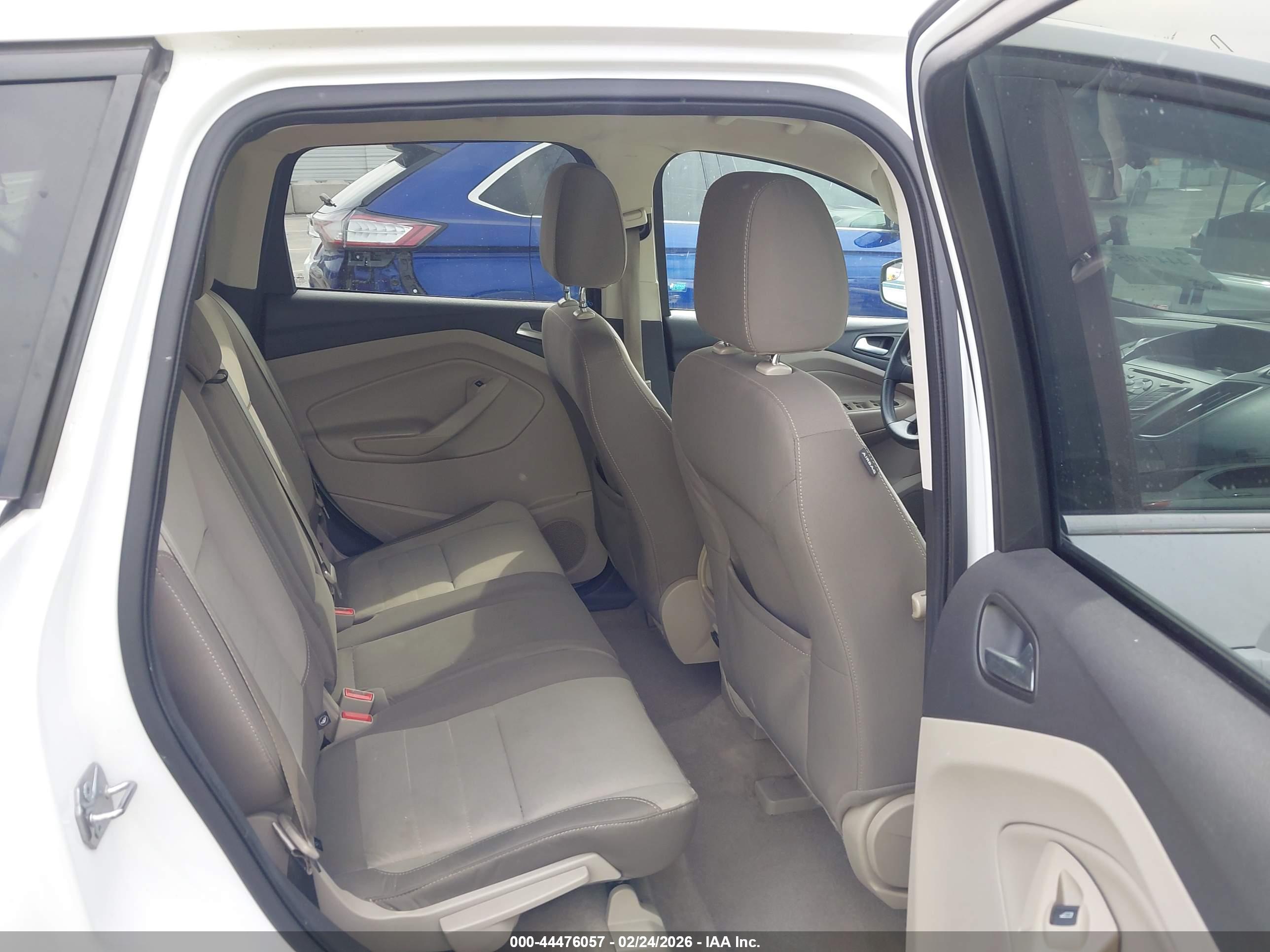 FORD ESCAPE image 8