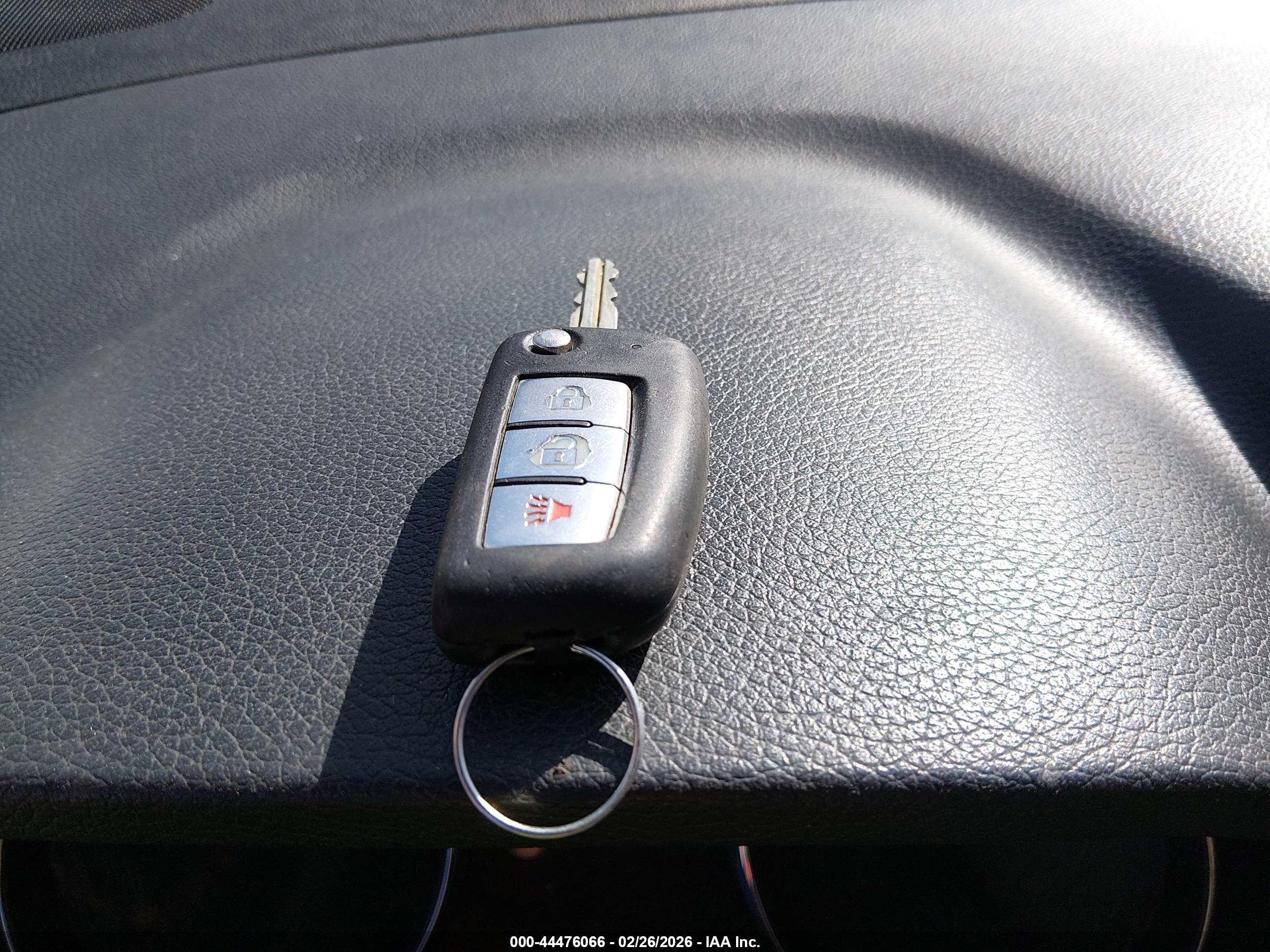 NISSAN ROGUE image 11